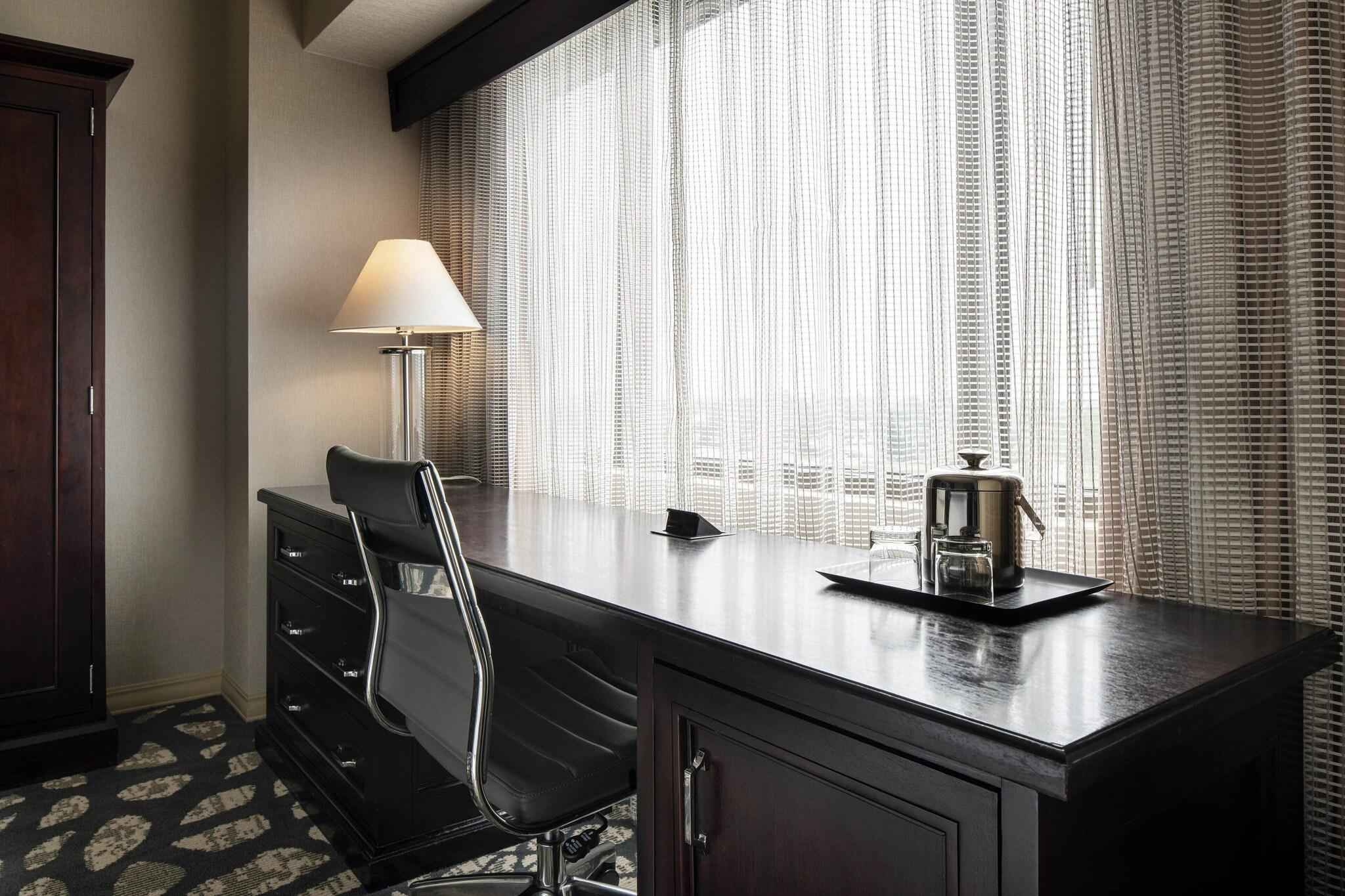 Double Club Two Queen Beds