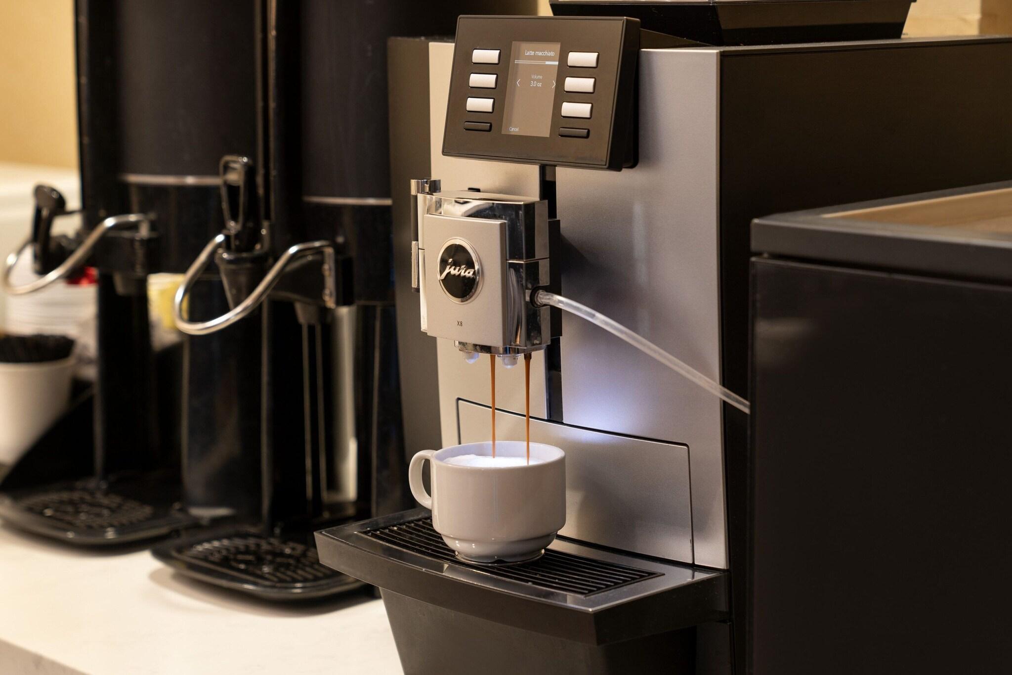 Double Club Two Queen Beds