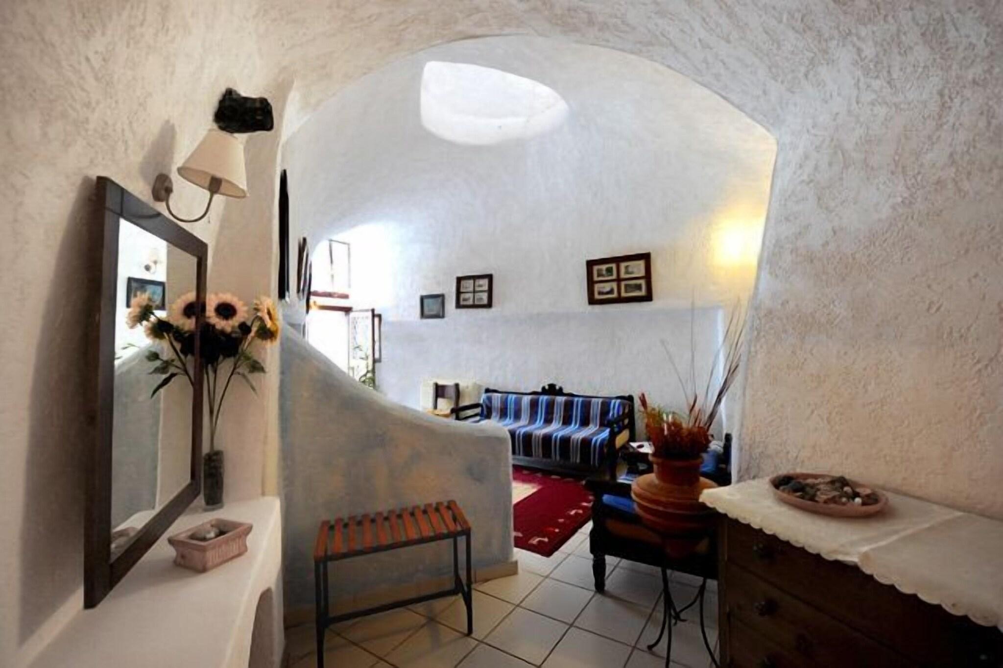 Apartment Queen Size Bed