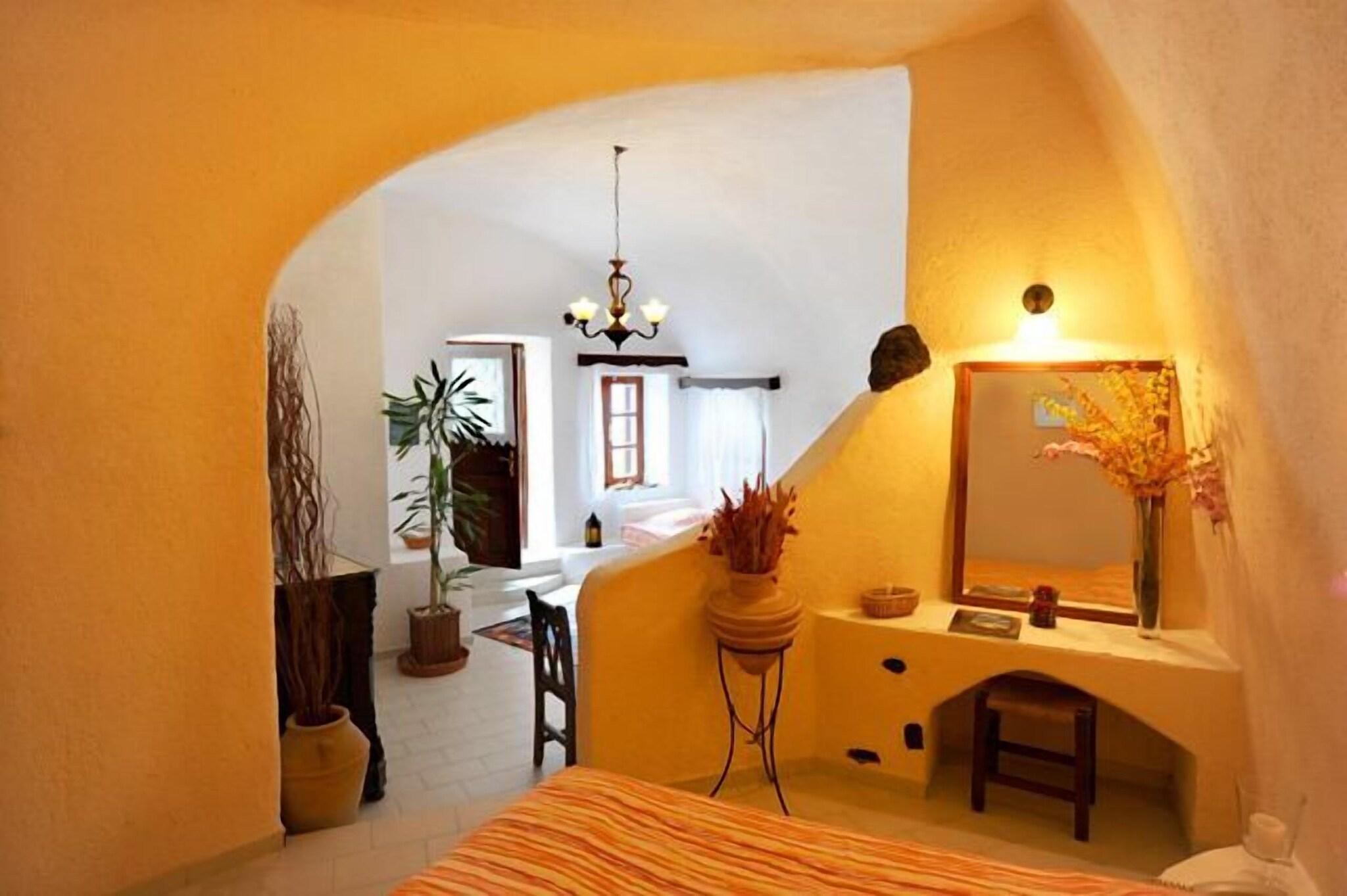 Apartment Queen Size Bed