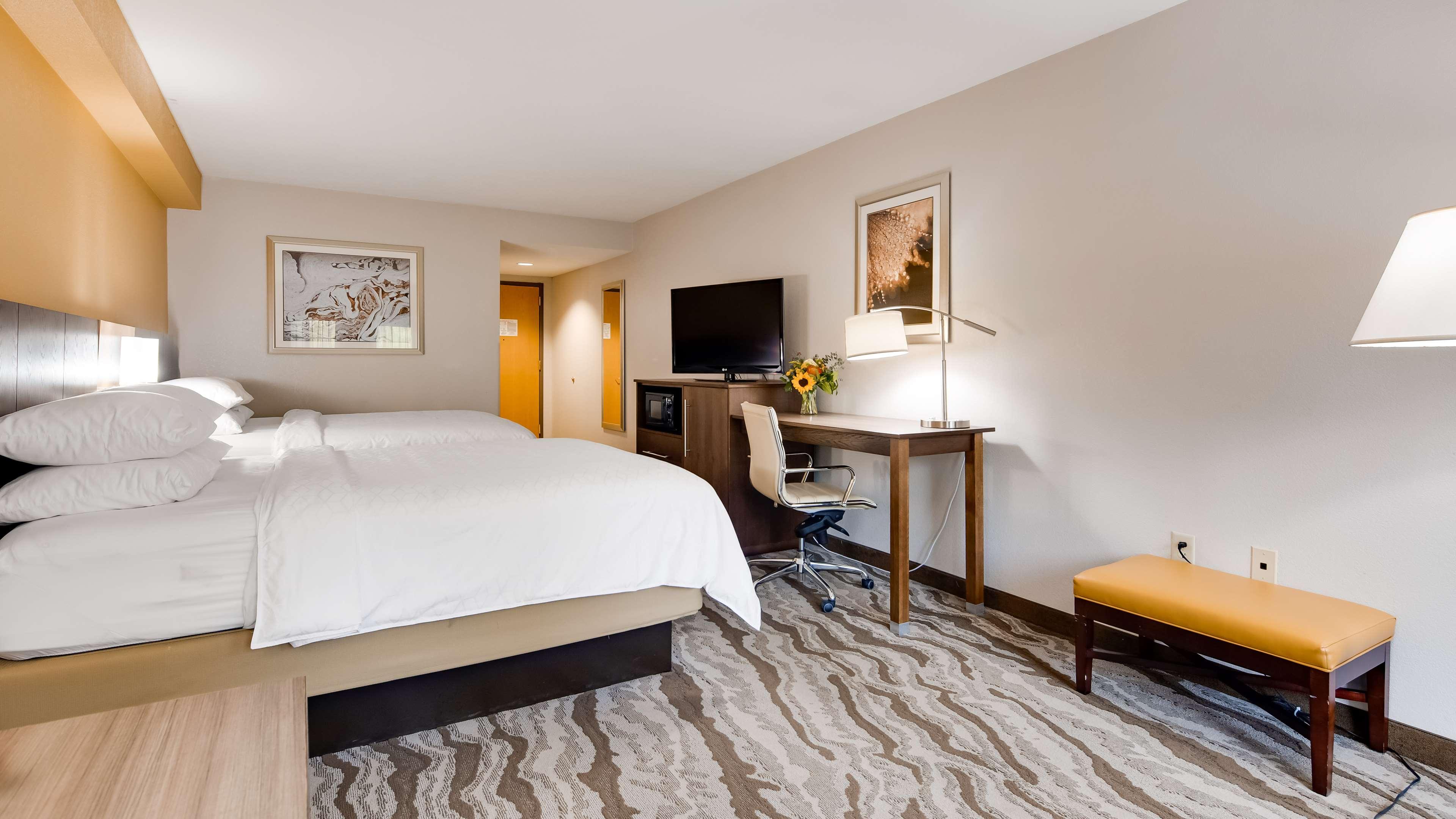 Suite Two Queen Beds