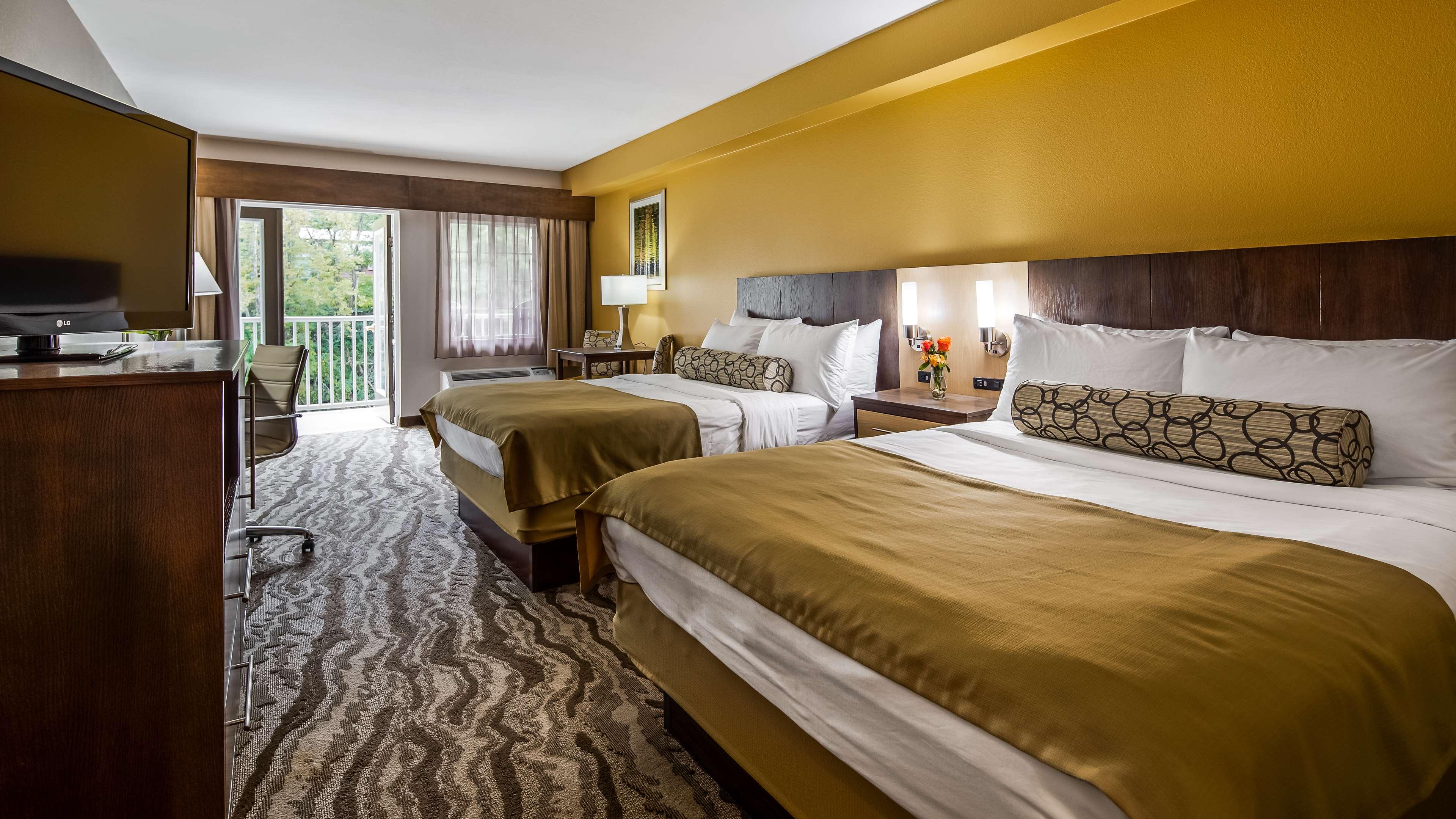 Suite Two Queen Beds