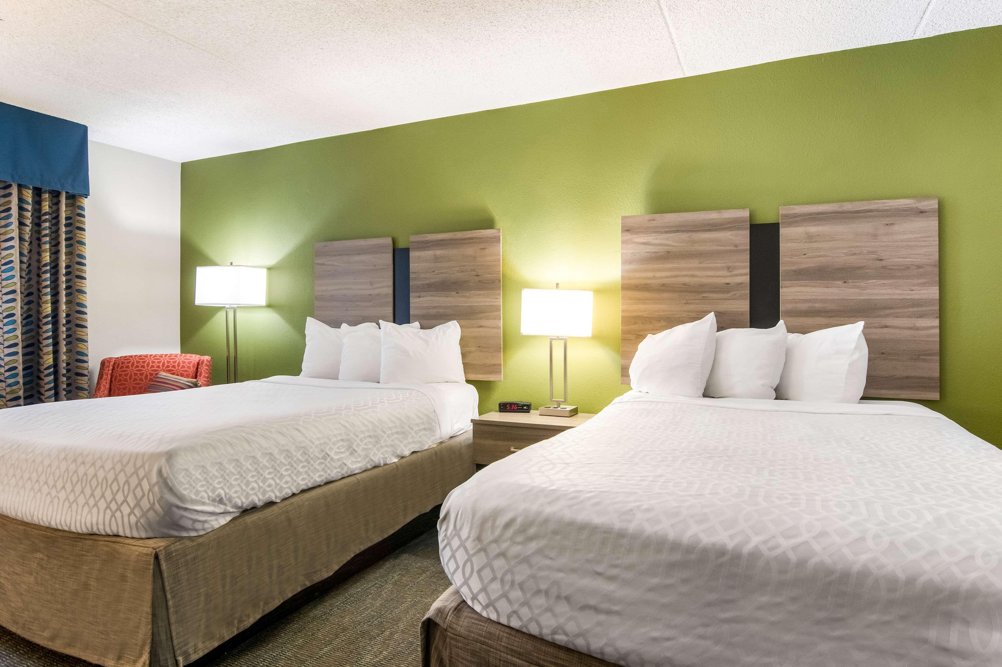 Room Two Double Beds