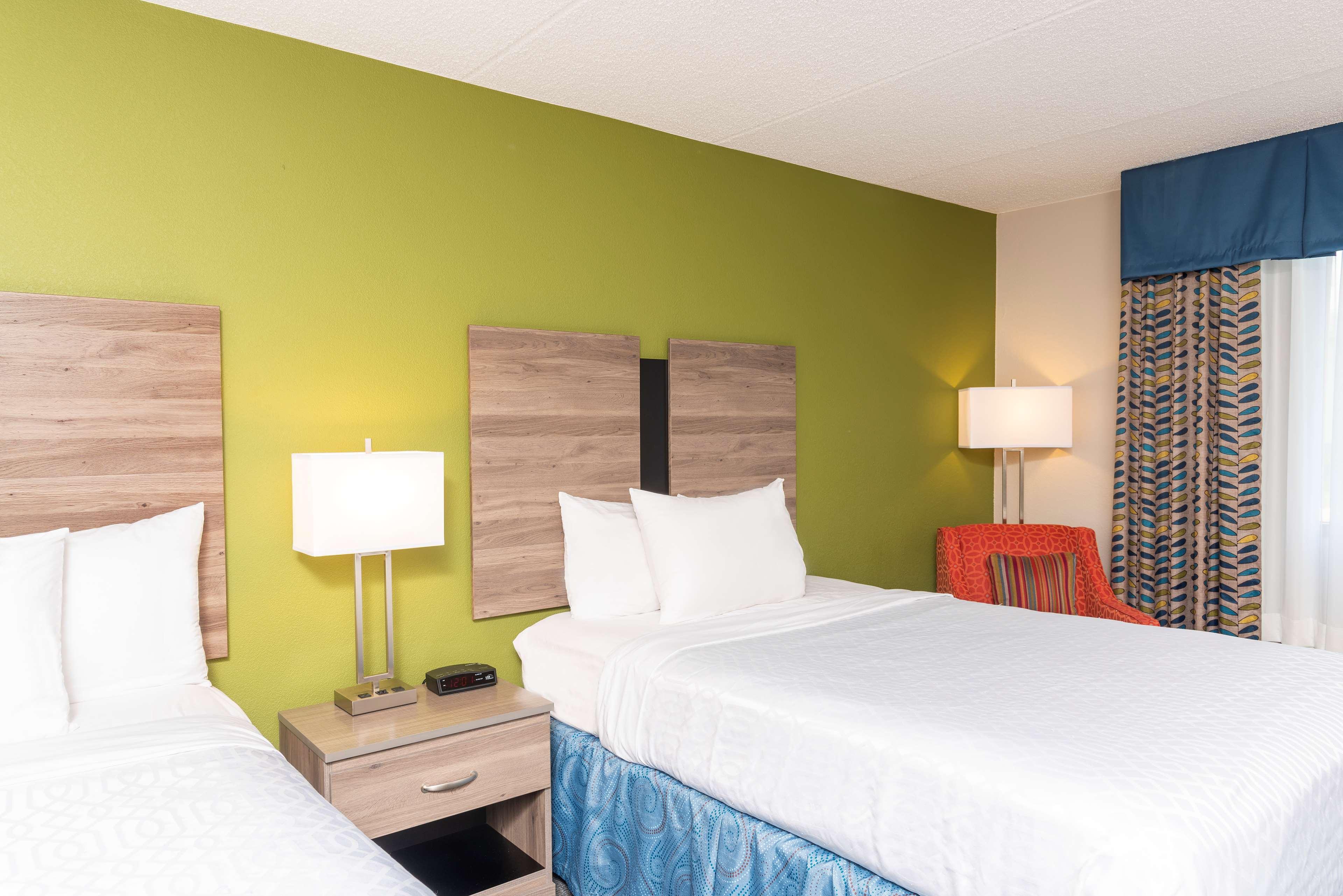 Room Two Double Beds