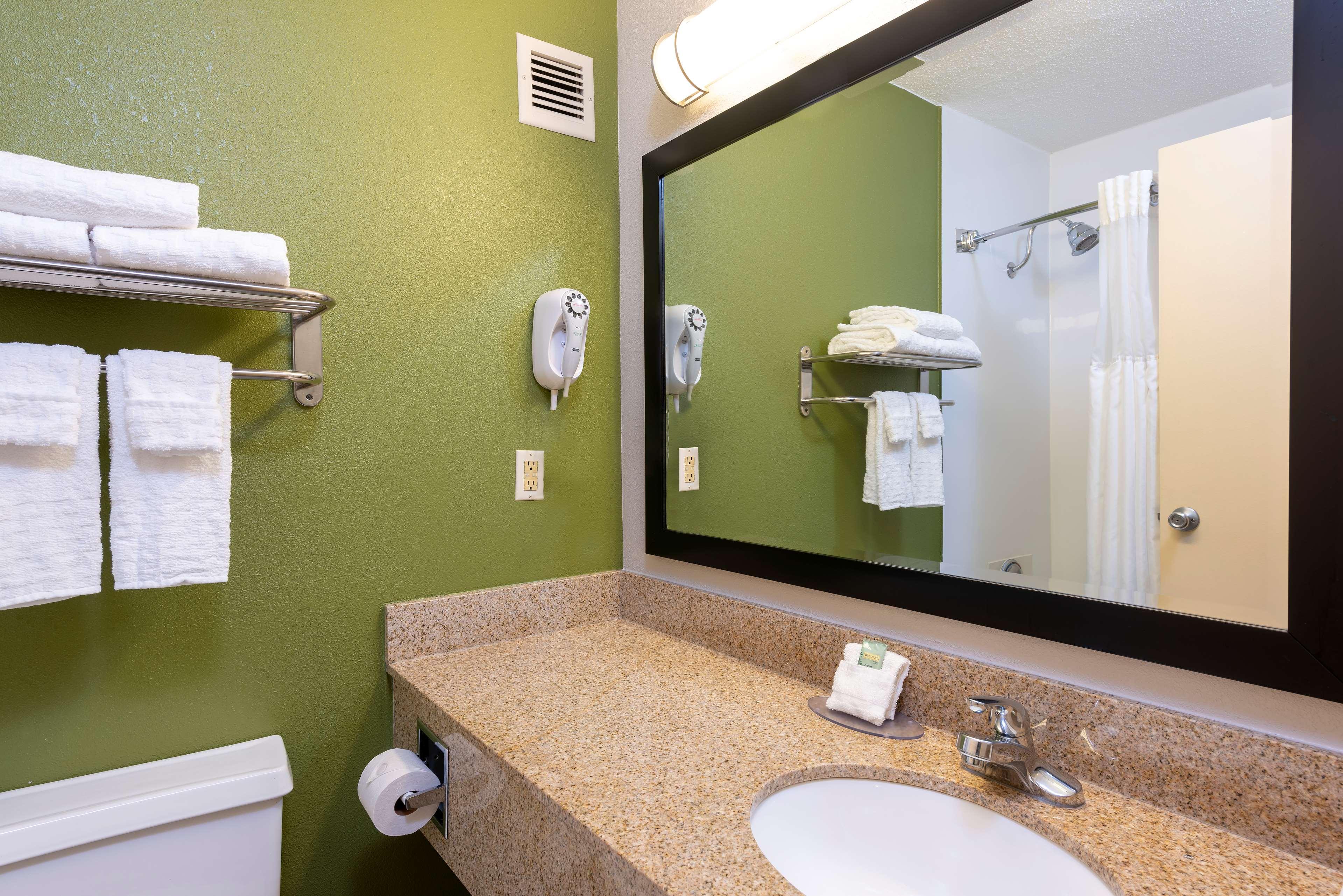 Room Two Double Beds