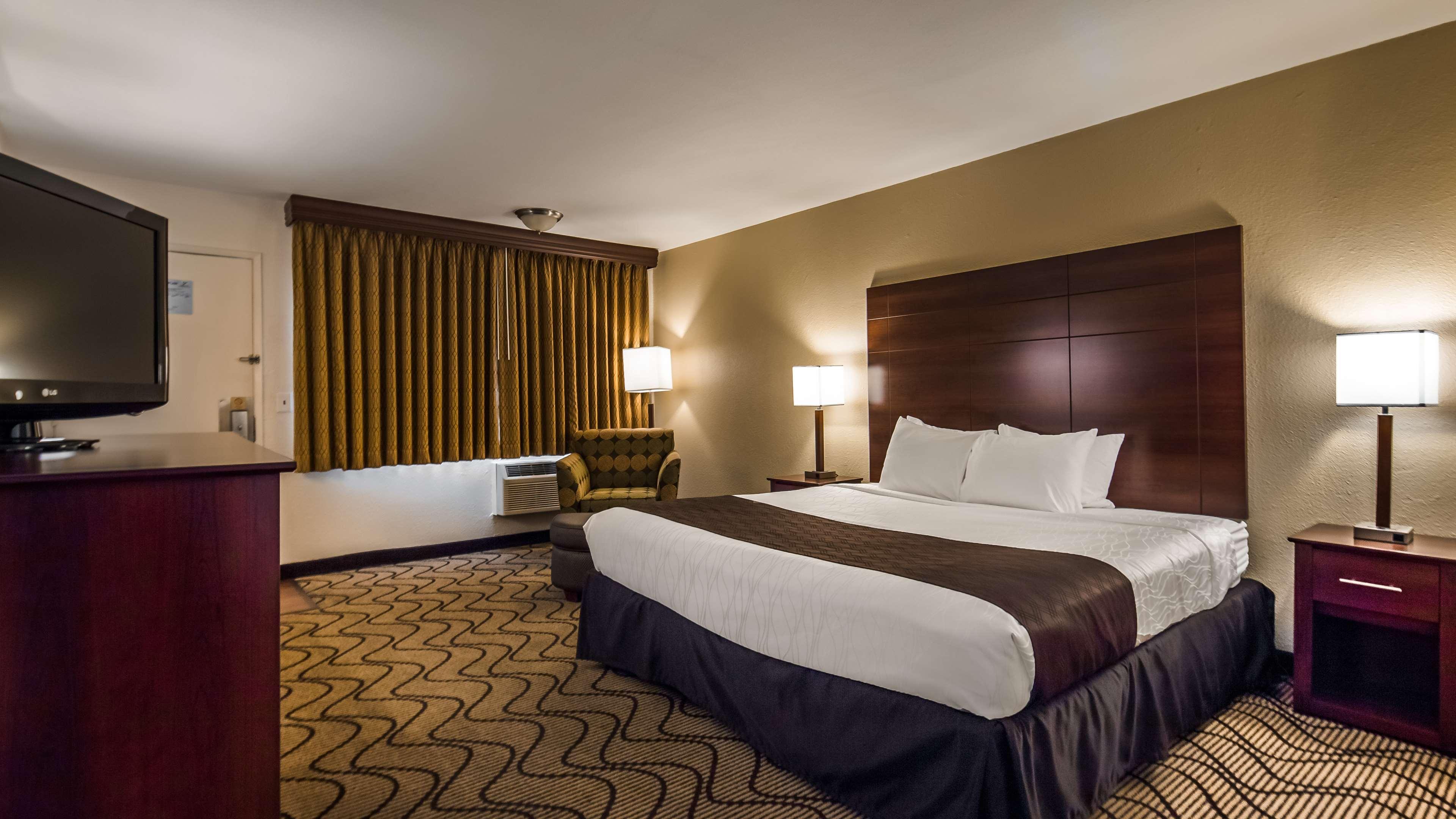 Room King Bed Non Smoking