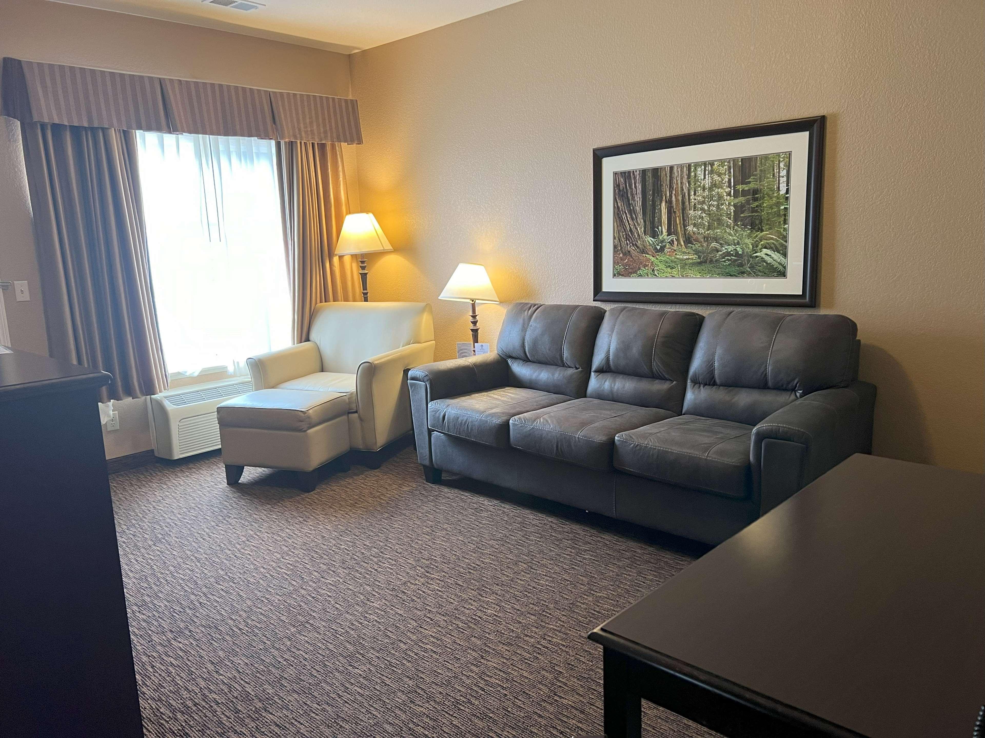 Suite Queen Size Bed