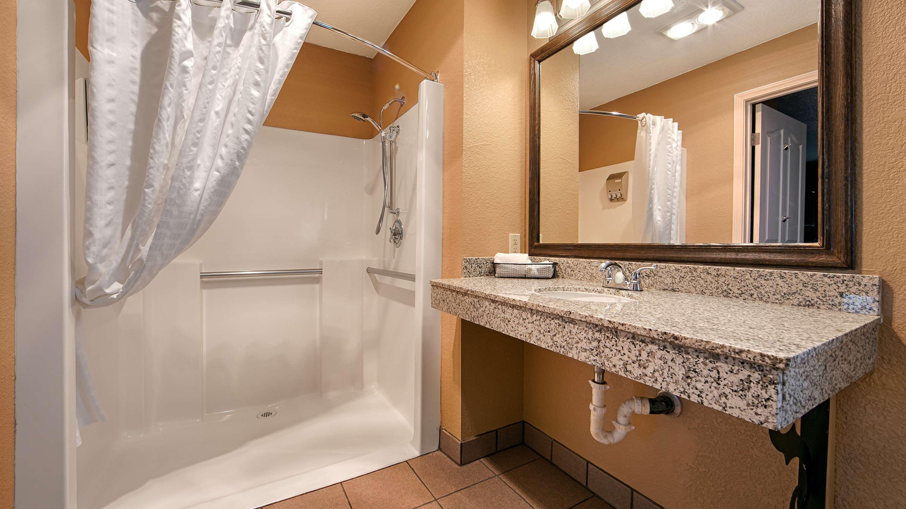 Room Queen Bed Non Smoking