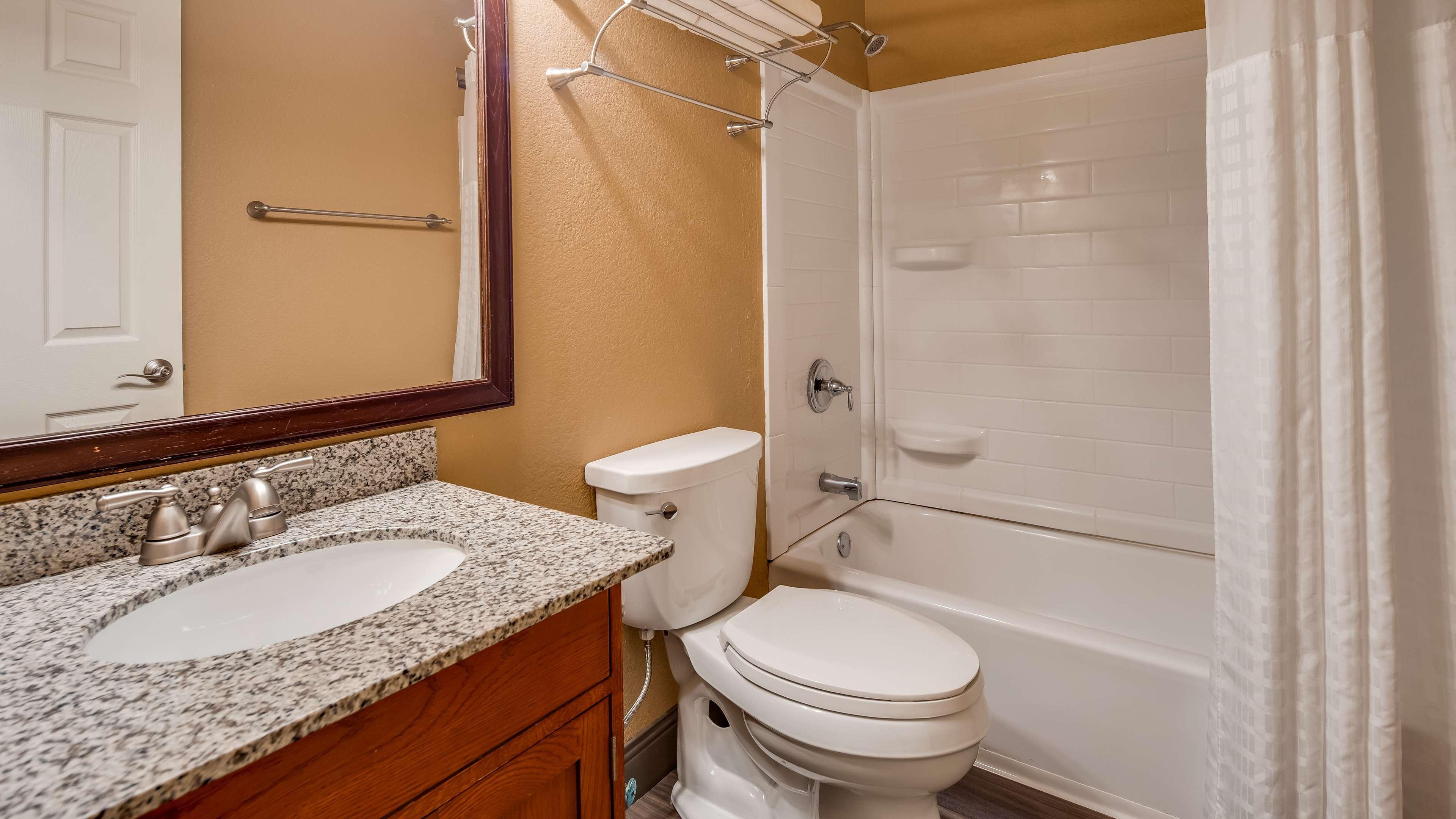 Suite Queen Size Bed