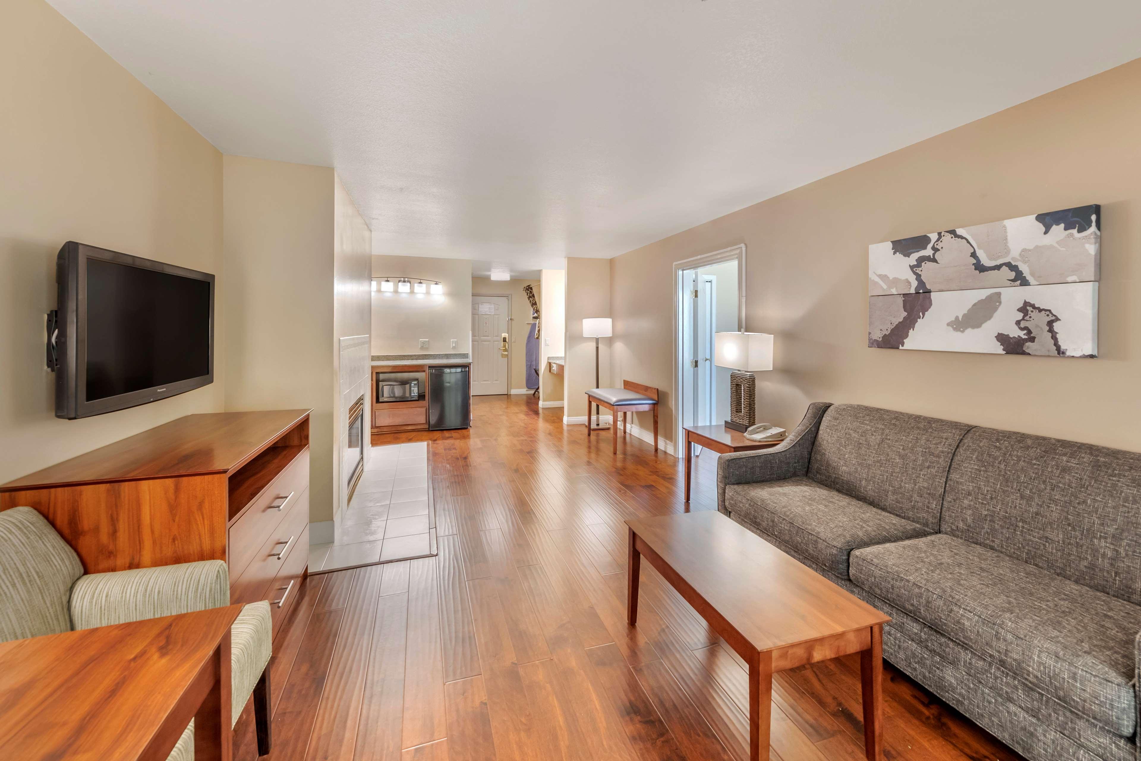 Suite King Bed Non Smoking