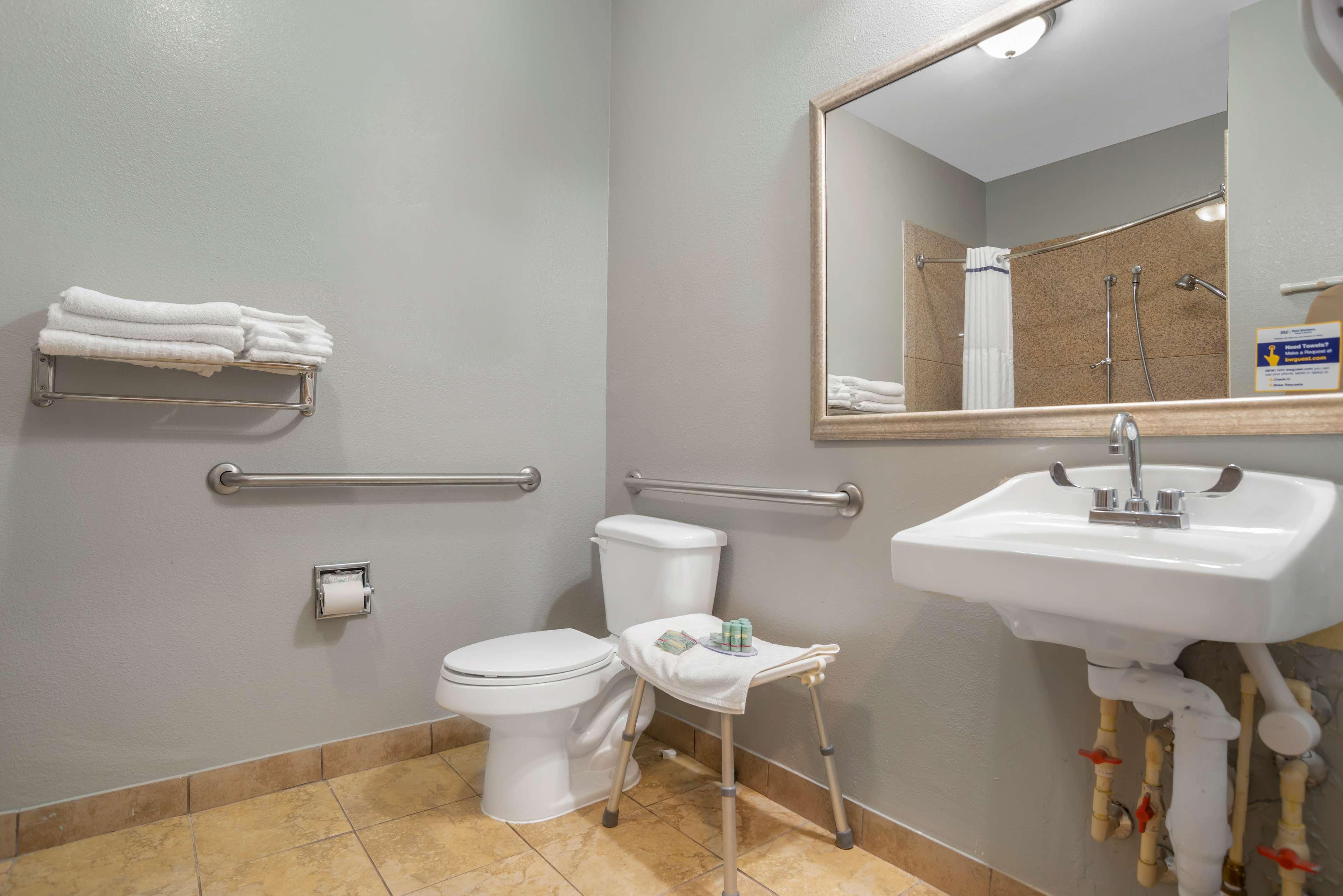 Room King Bed Non Smoking