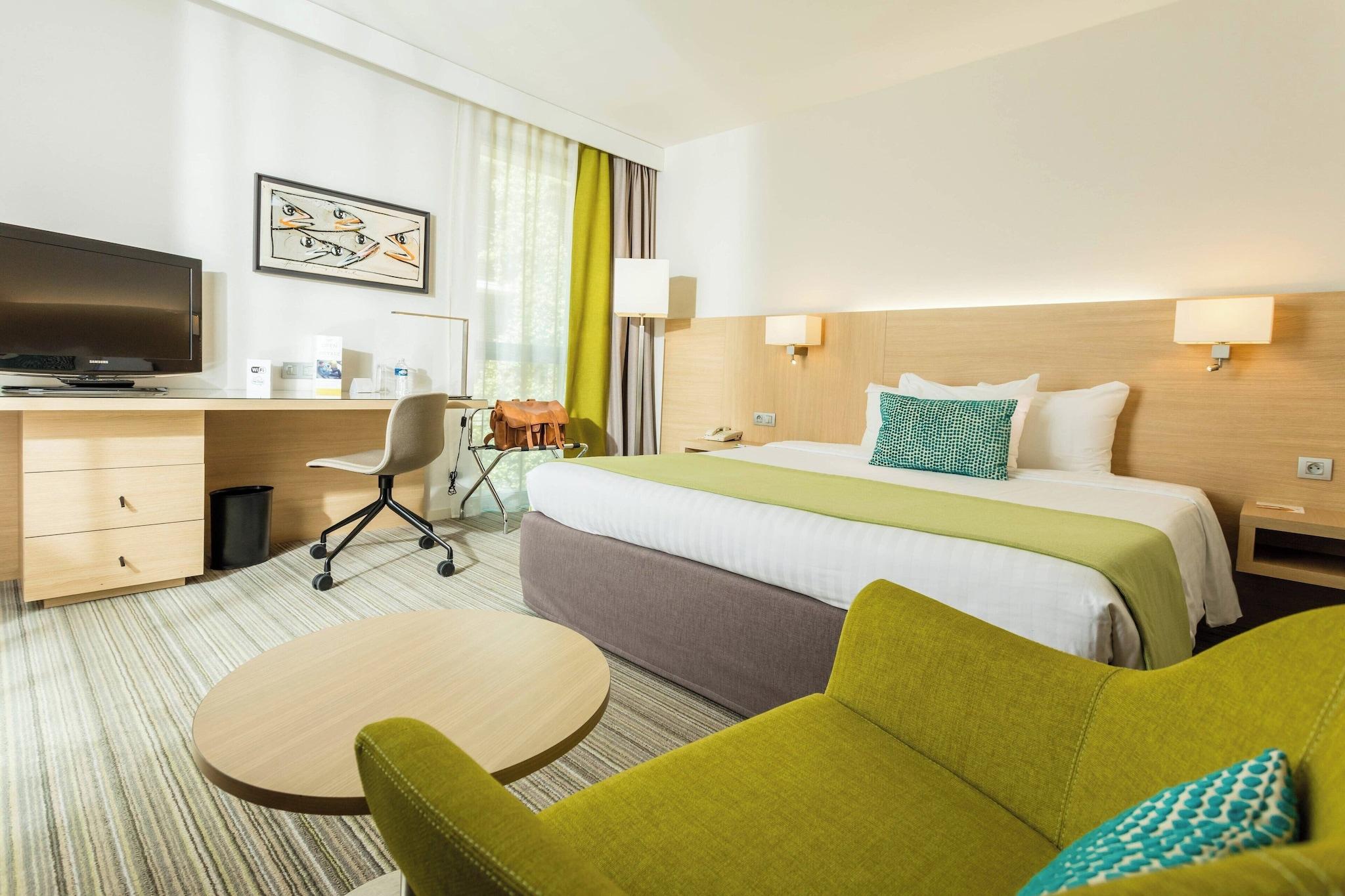 Double Superior King Bed