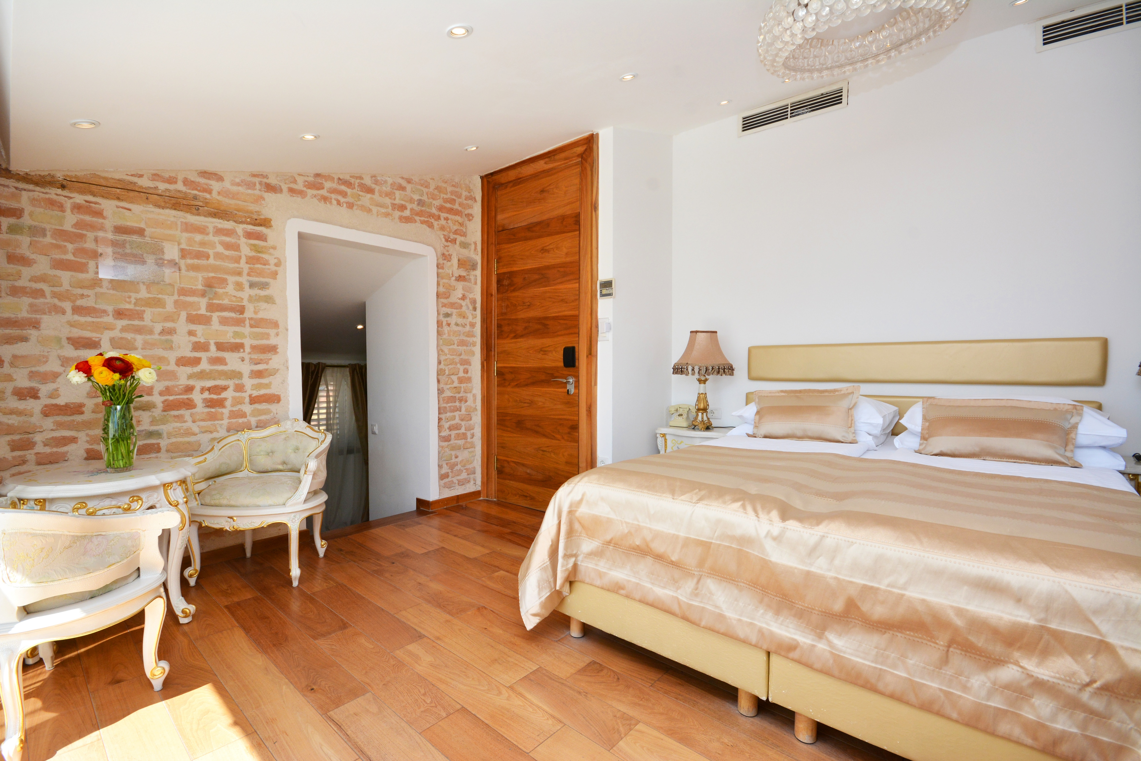 Suite Deluxe Sea View with Balcony