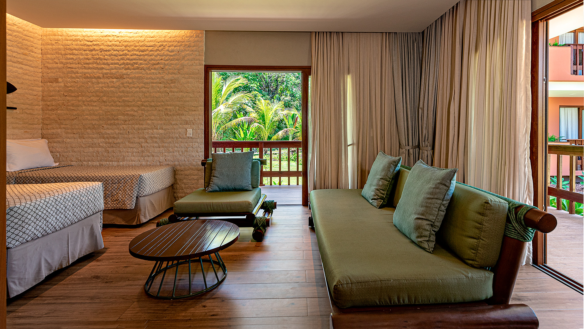 Family Room Capacity 2