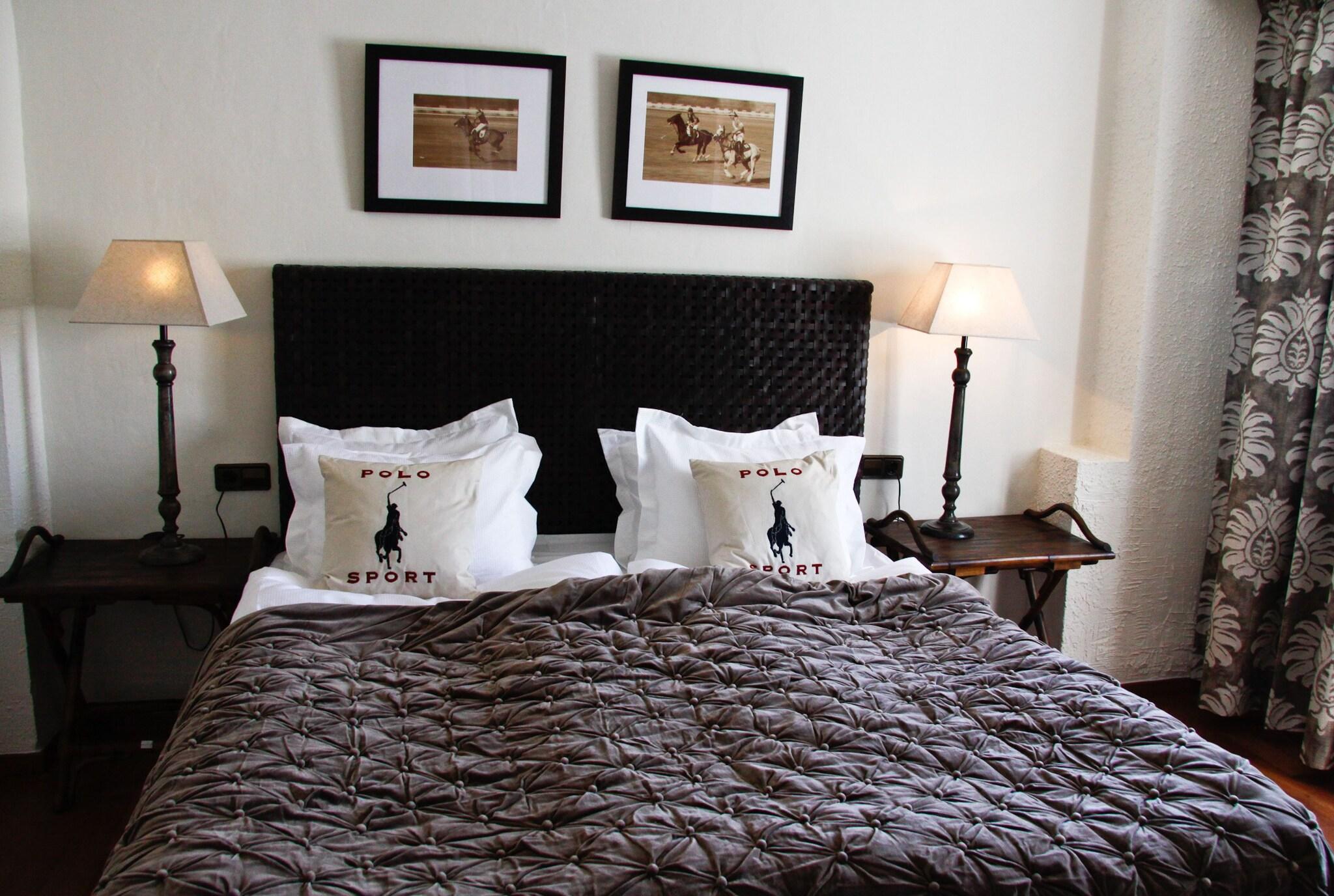 Double King Size Bed