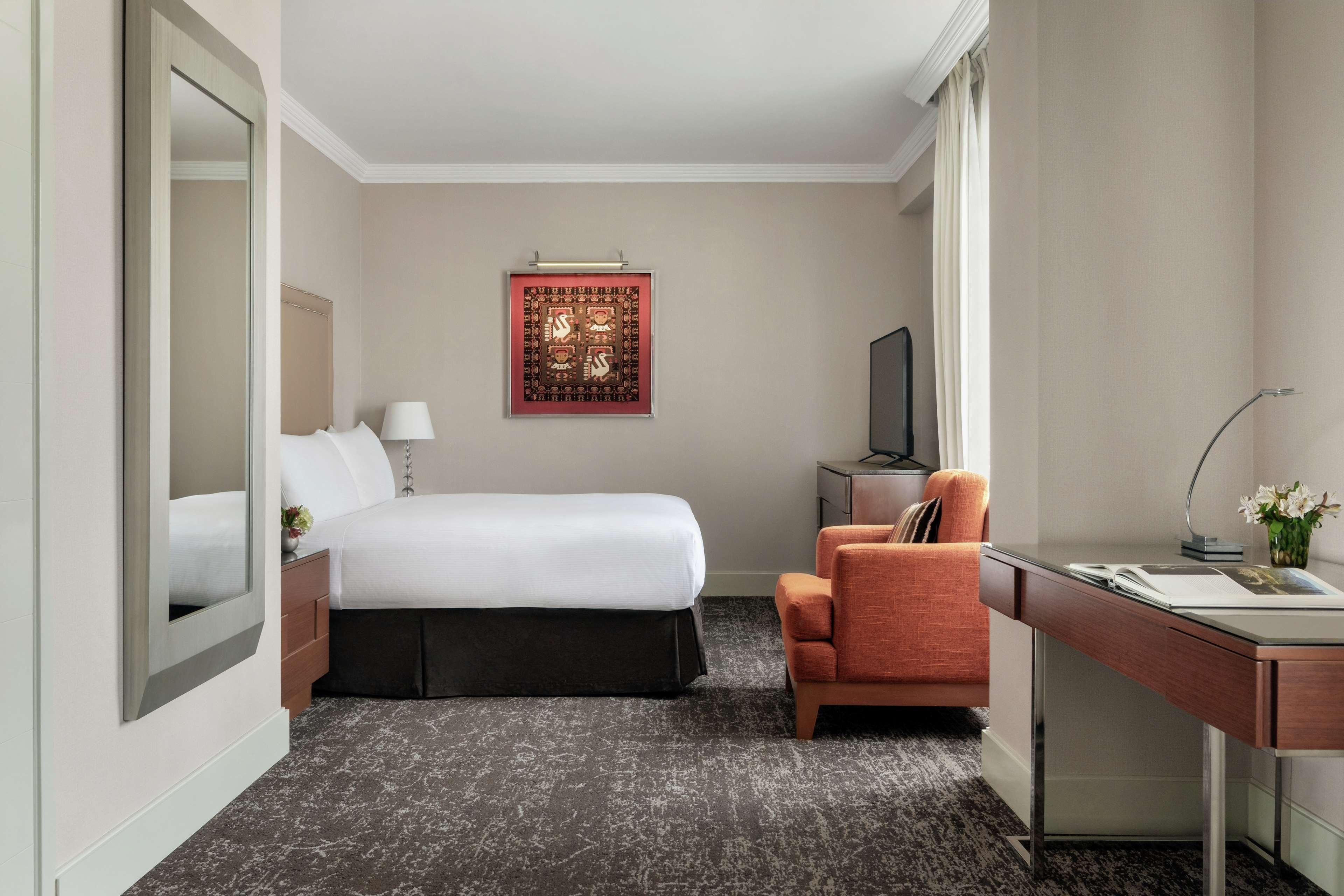 Junior Suite King Bed Non Smoking