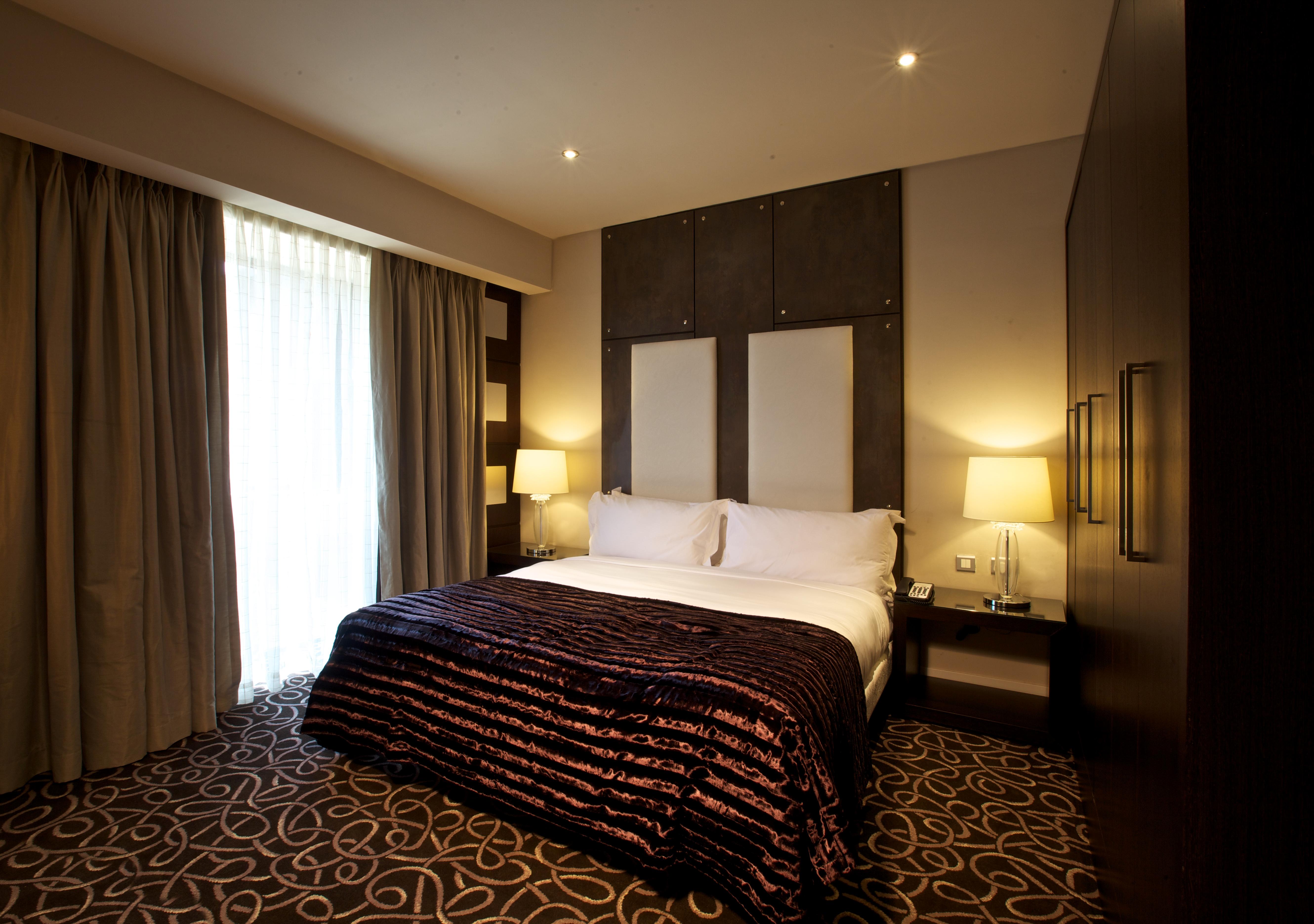 Double Executive King Bed