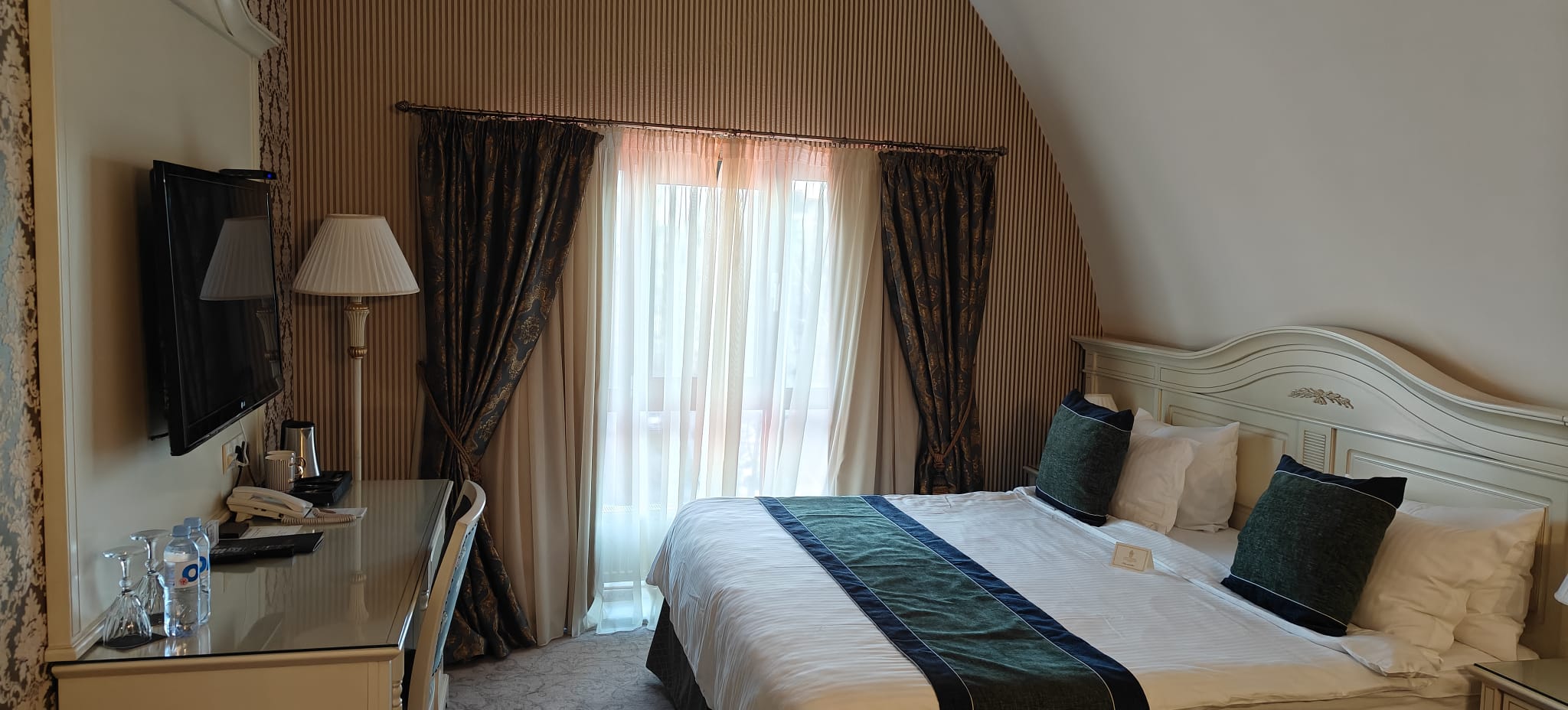 Double King Size Bed