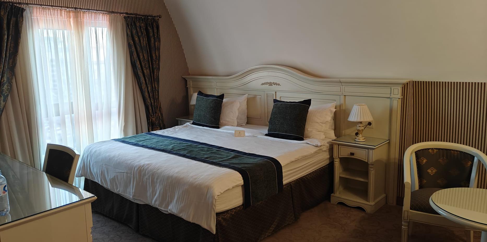 Double King Size Bed