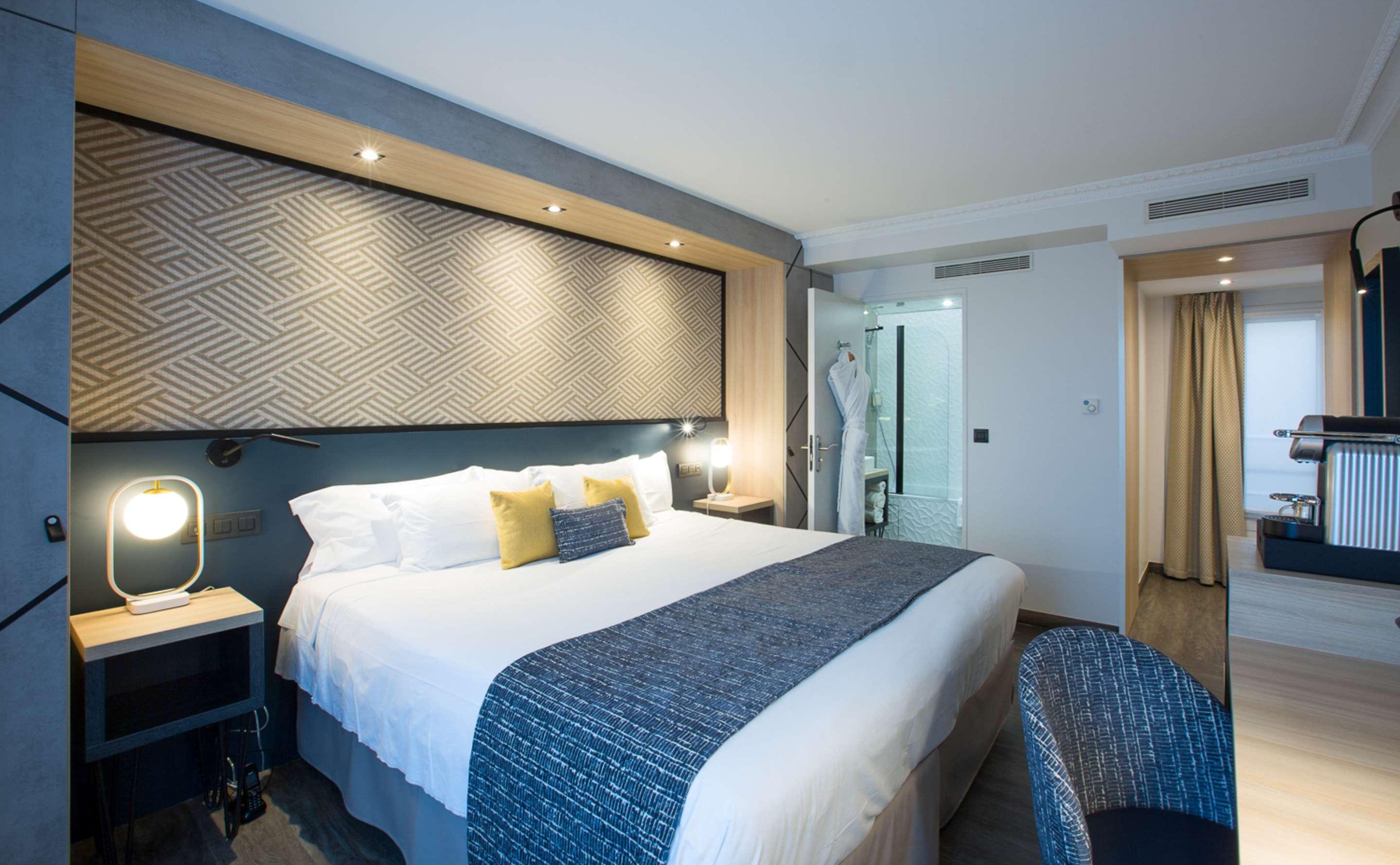 Double King Bed Non Smoking