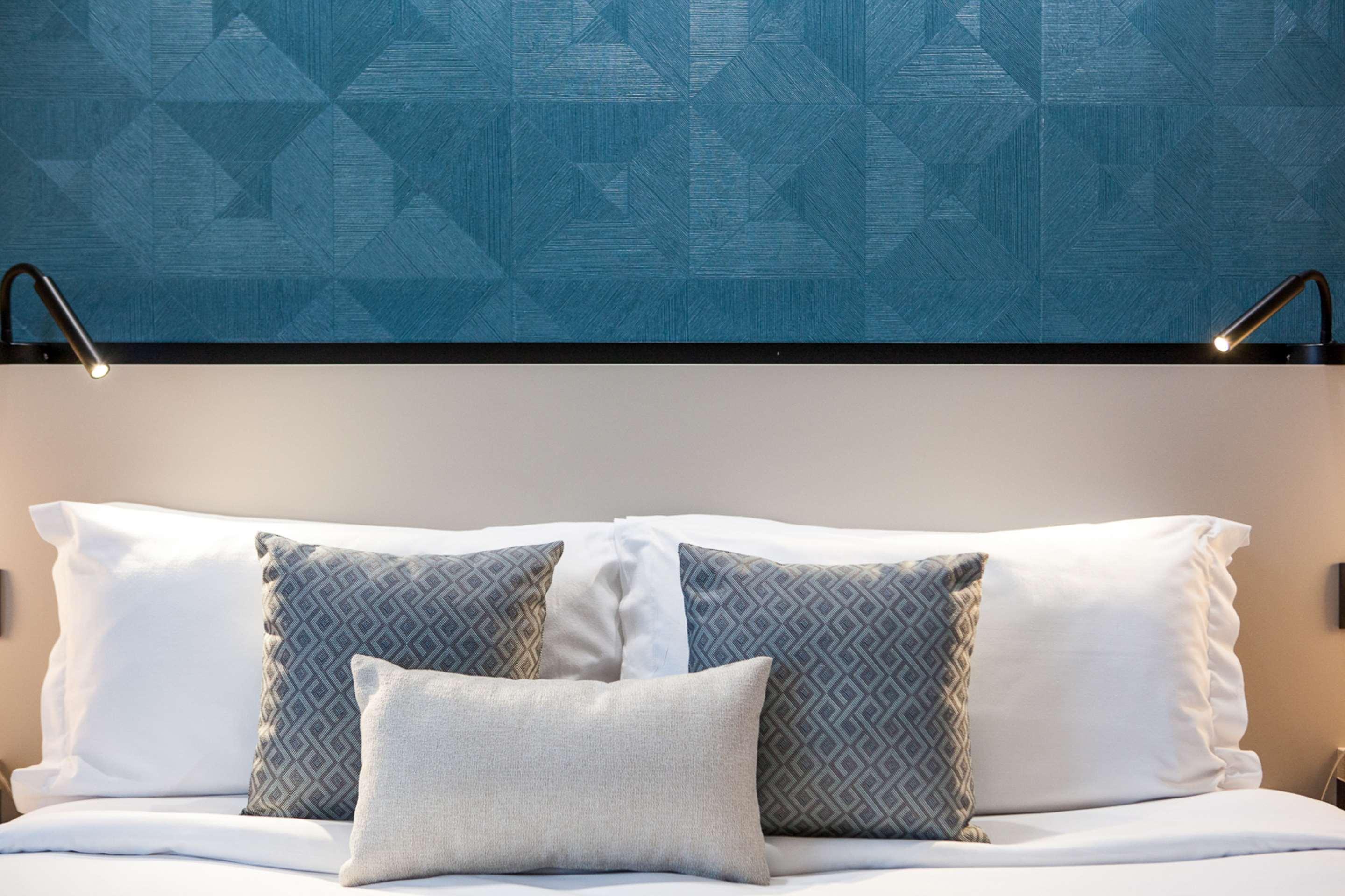 Double Queen Bed Non Smoking