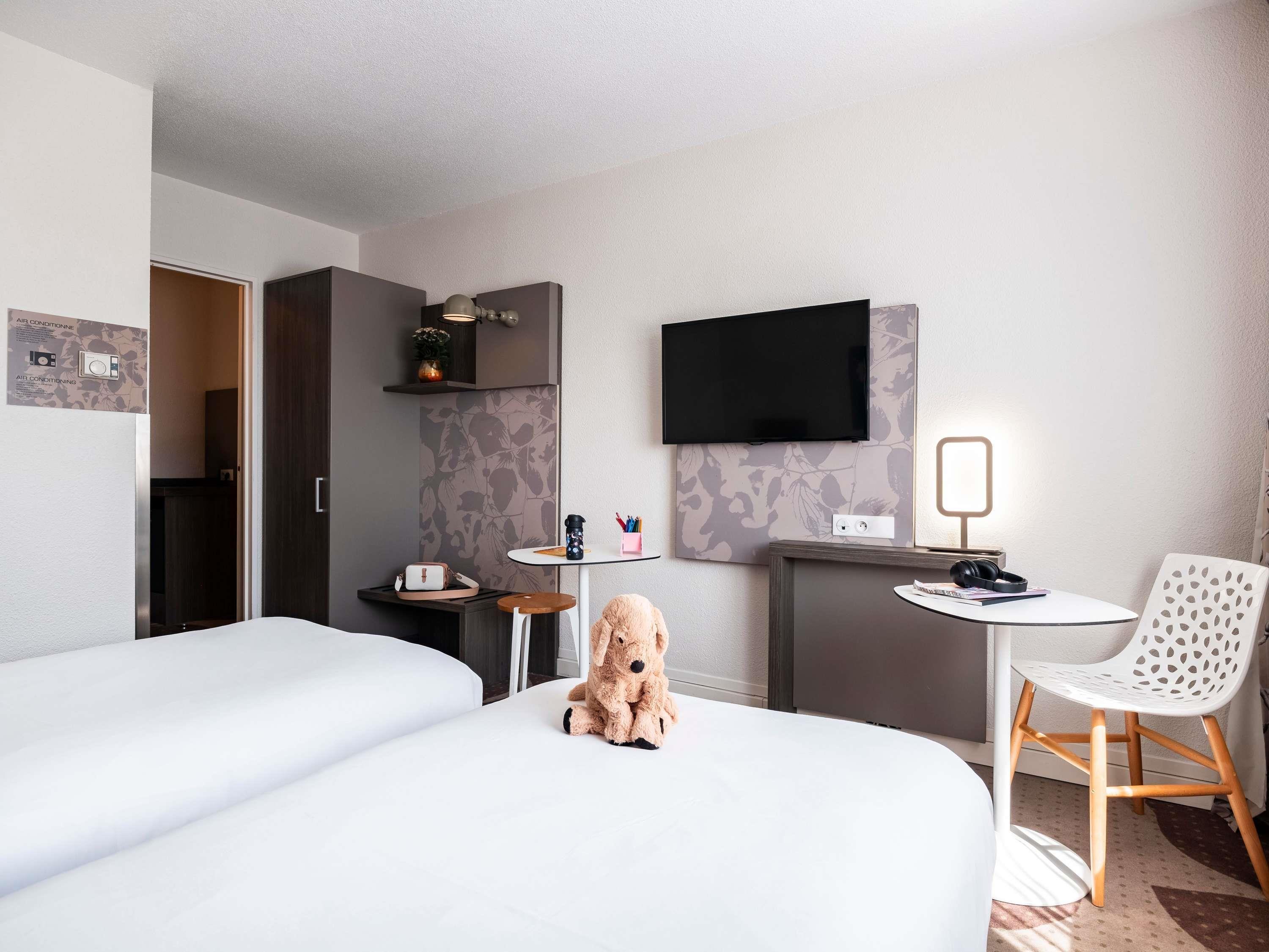 Suite Connecting Room