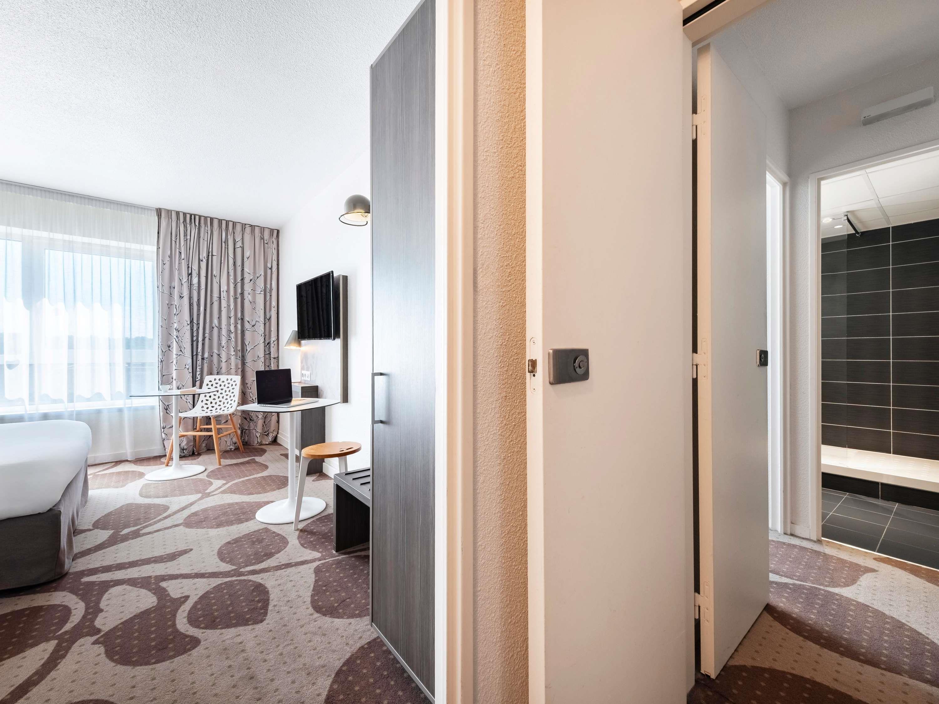 Suite Connecting Room