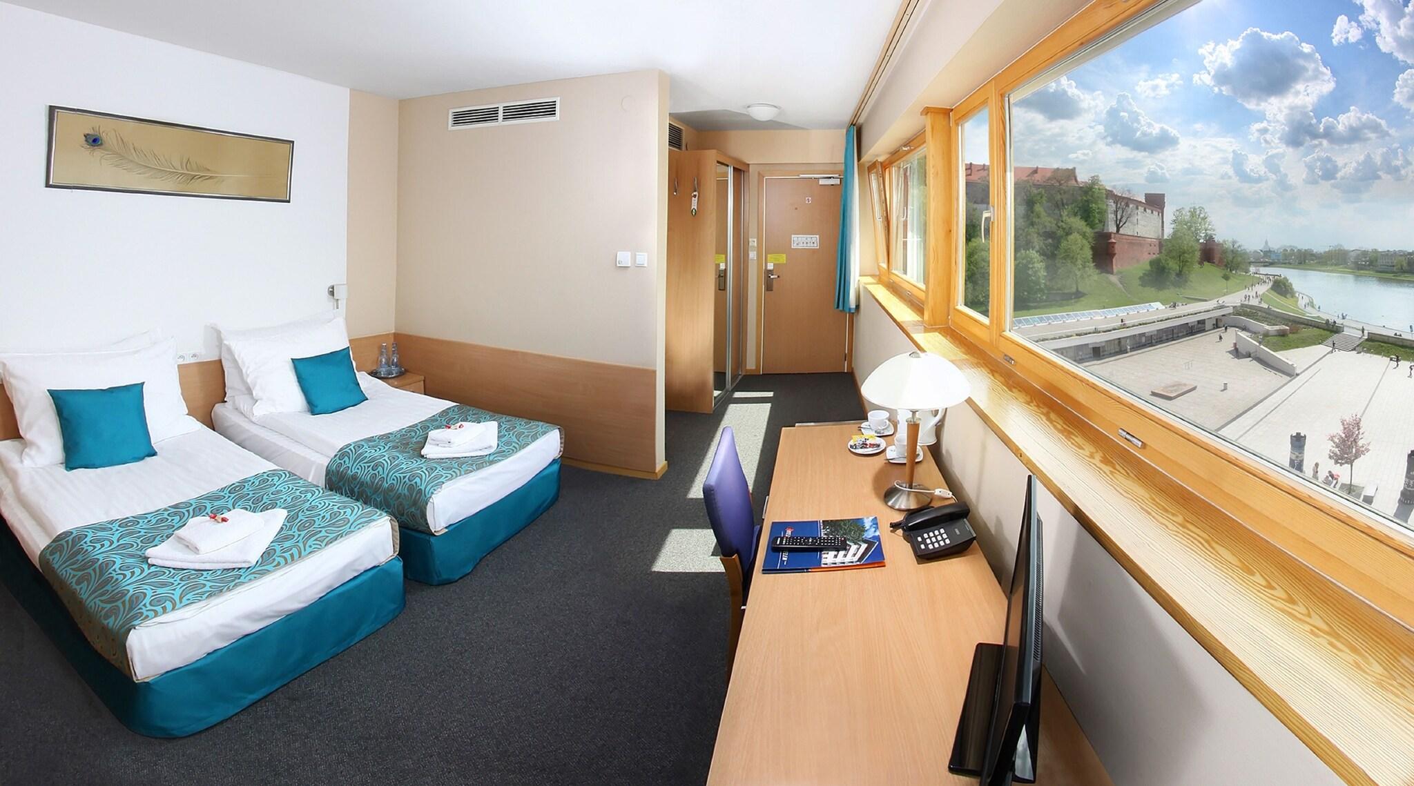 Double Superior with Views