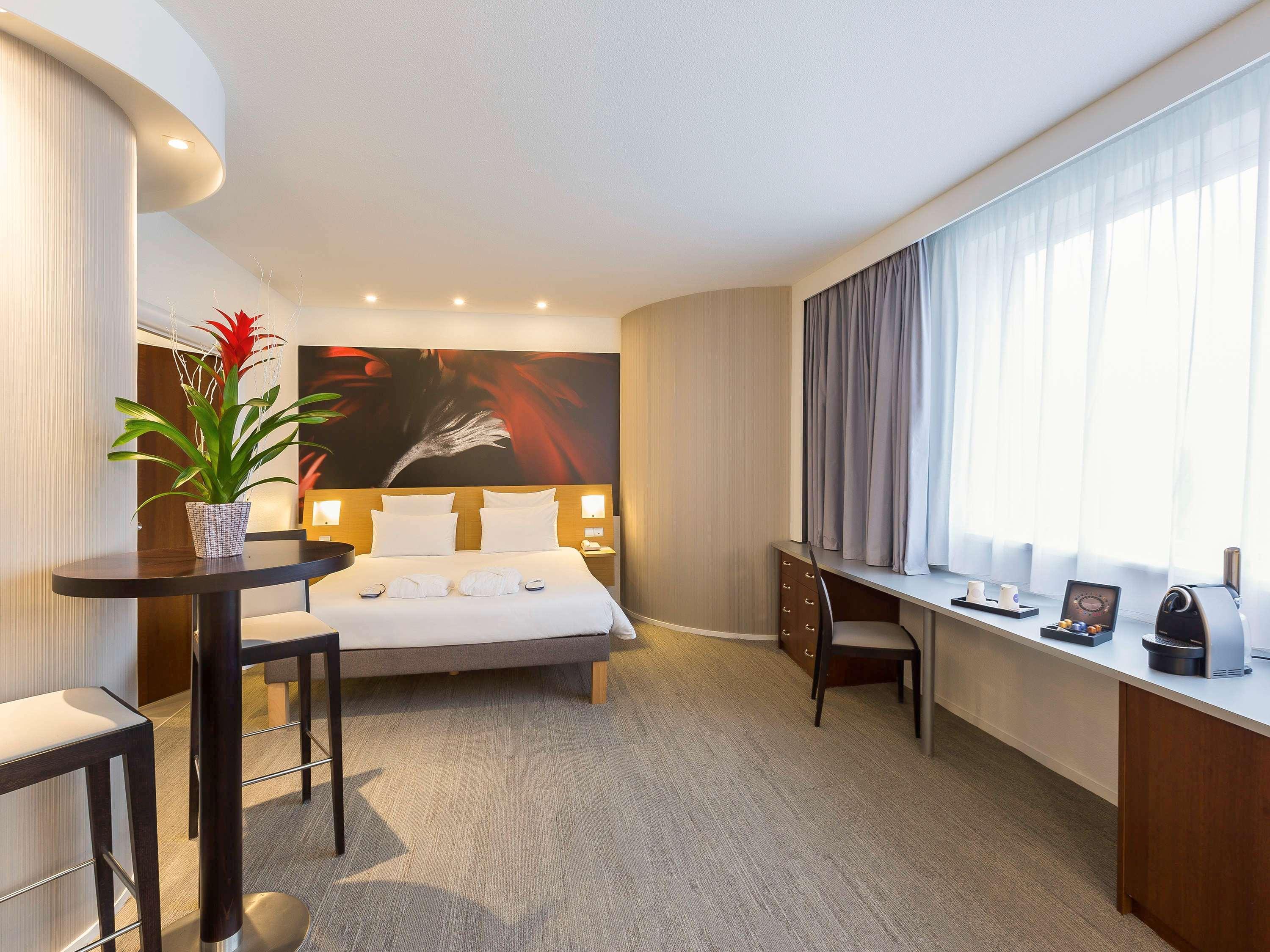 Junior Suite King Size Bed