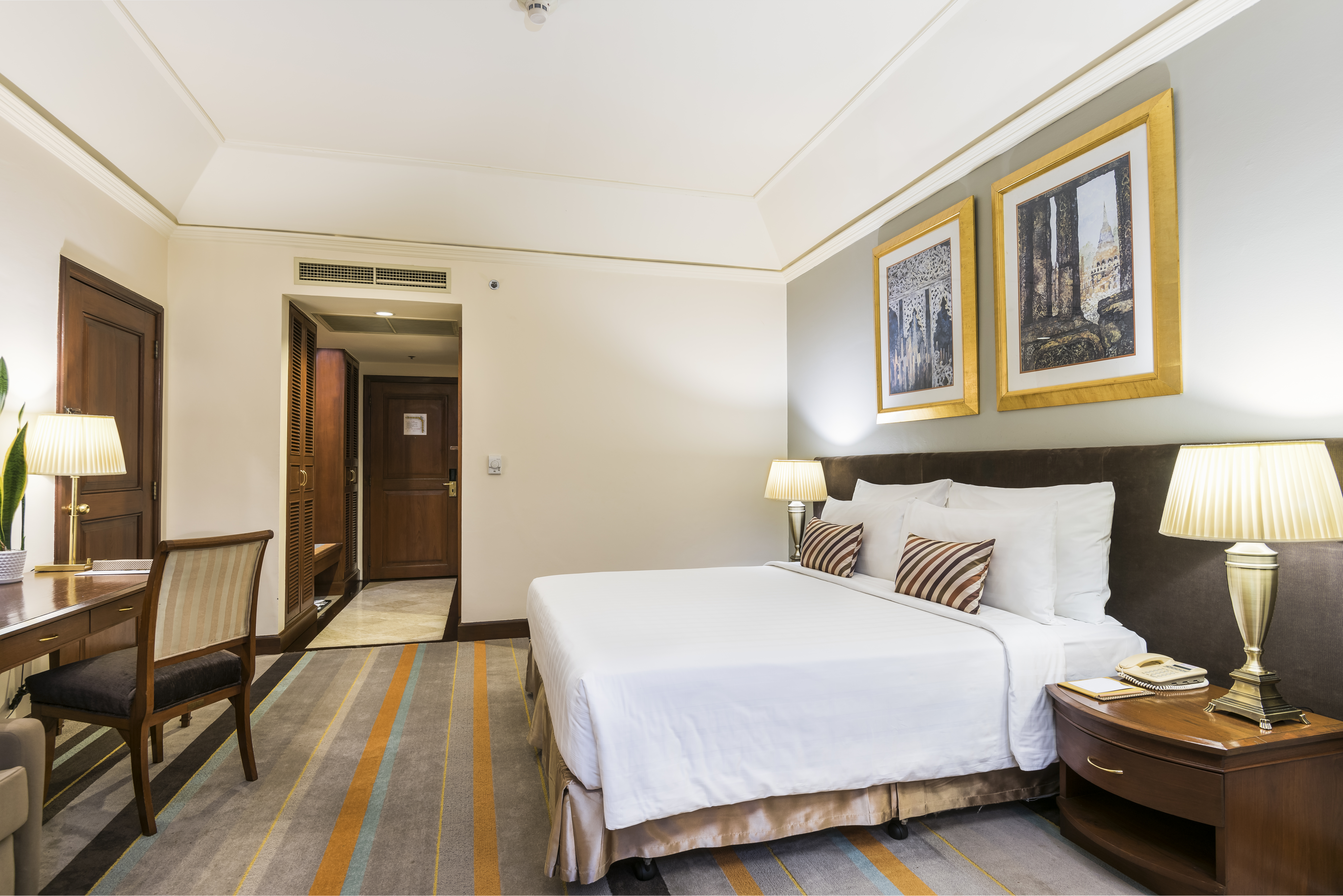 Double or Twin Deluxe