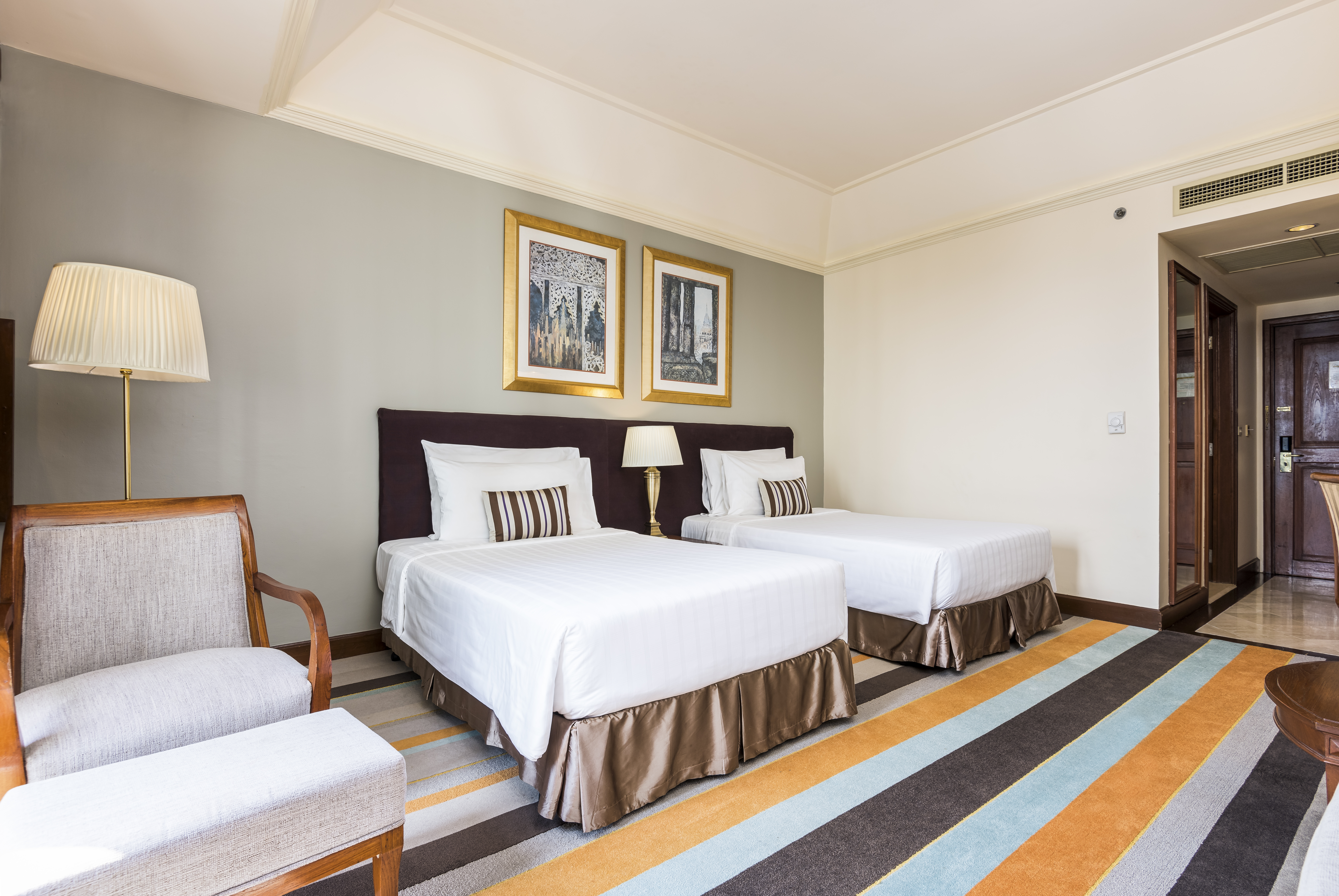 Double or Twin Deluxe Lake View