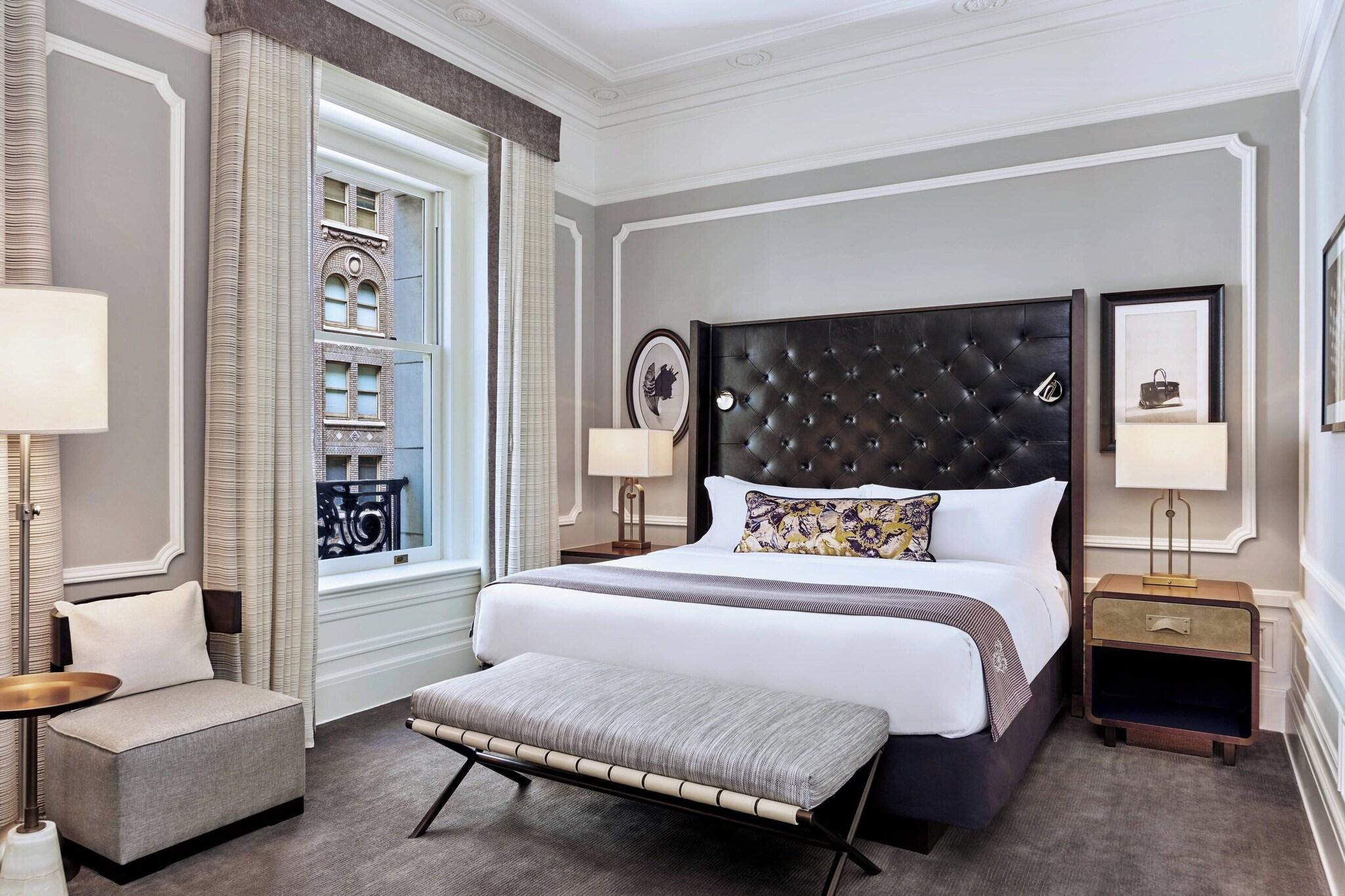 Suite Deluxe King Bed