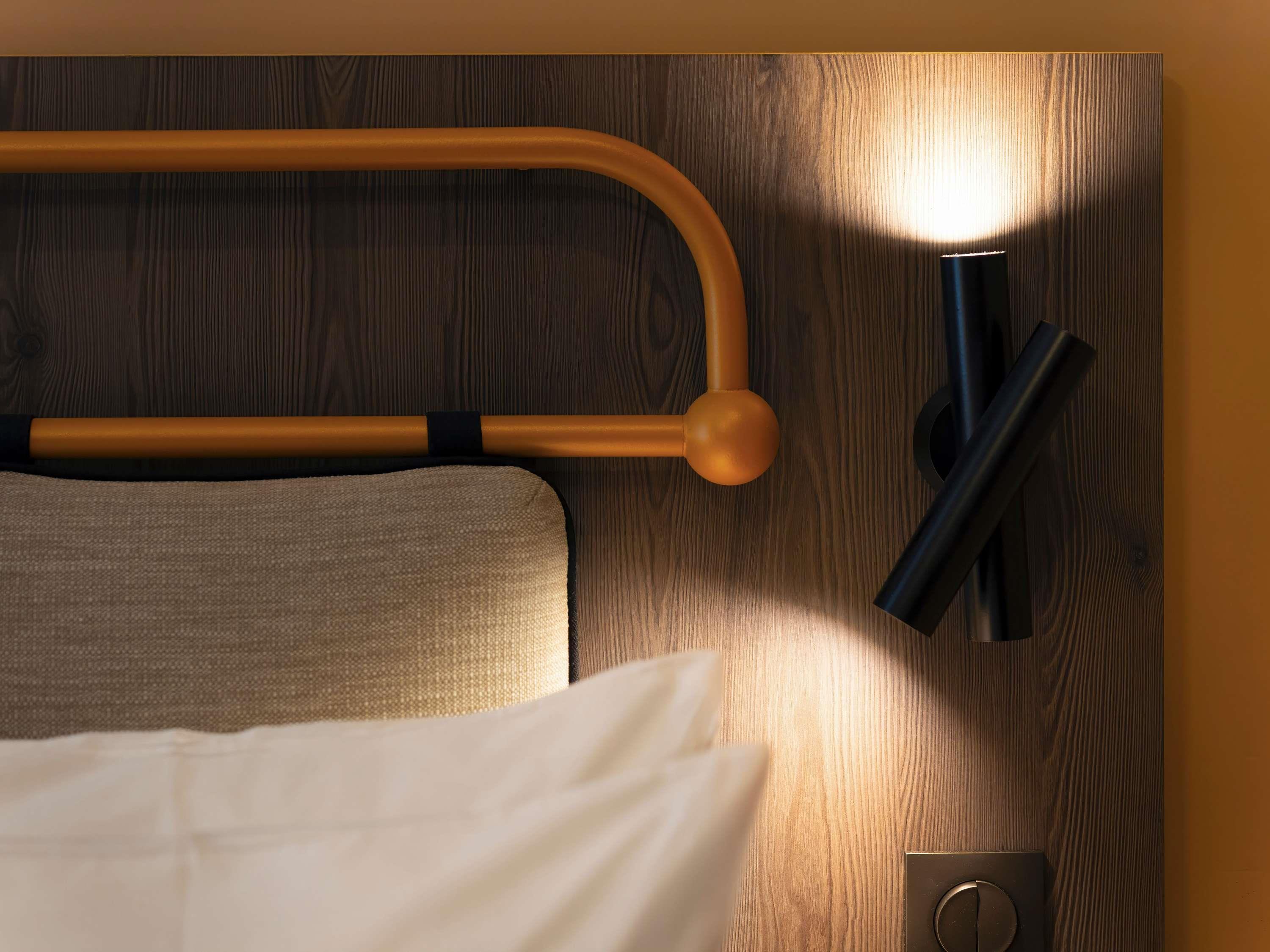 Double Classic Double Bed