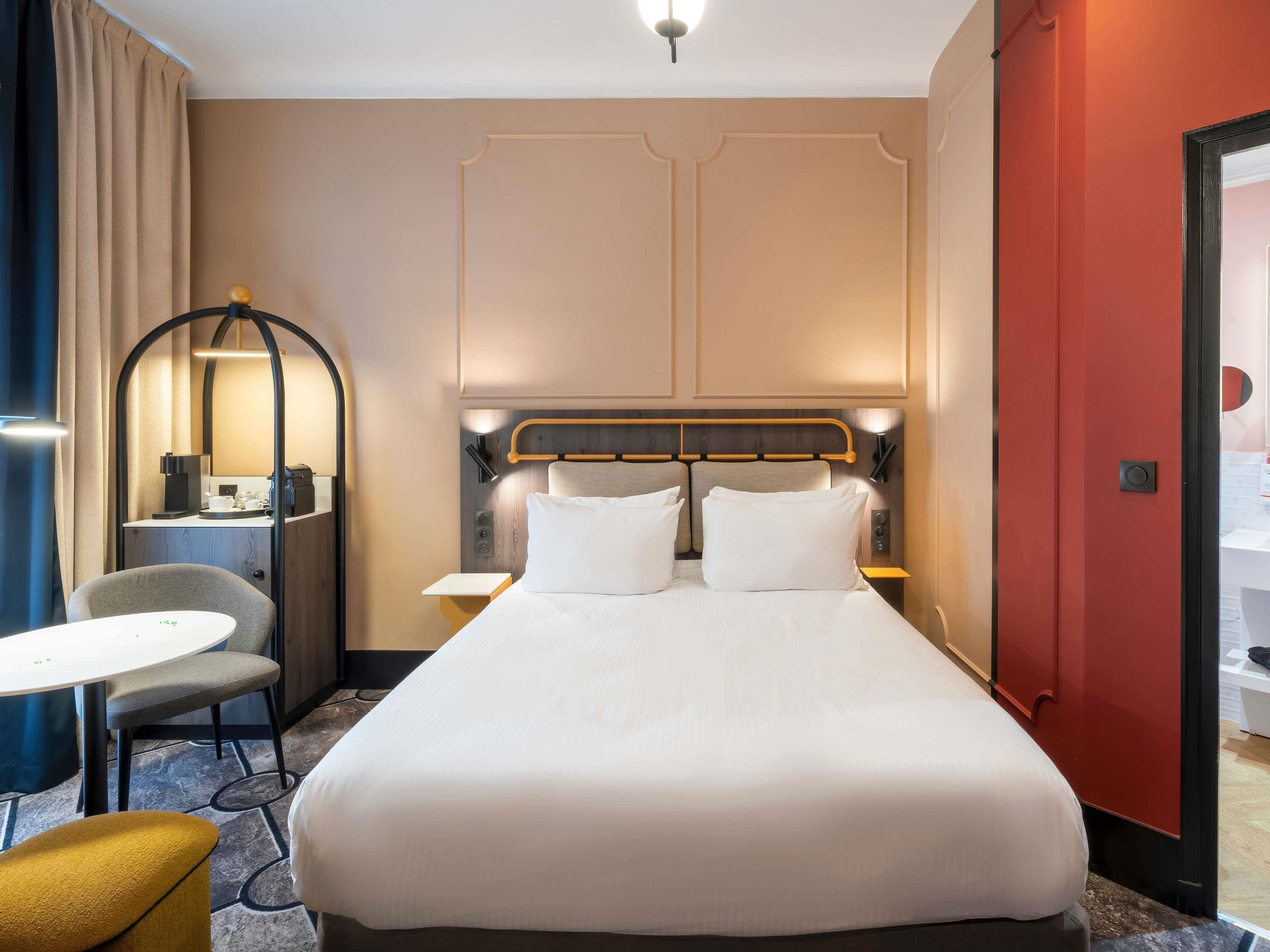 Double Deluxe King Bed