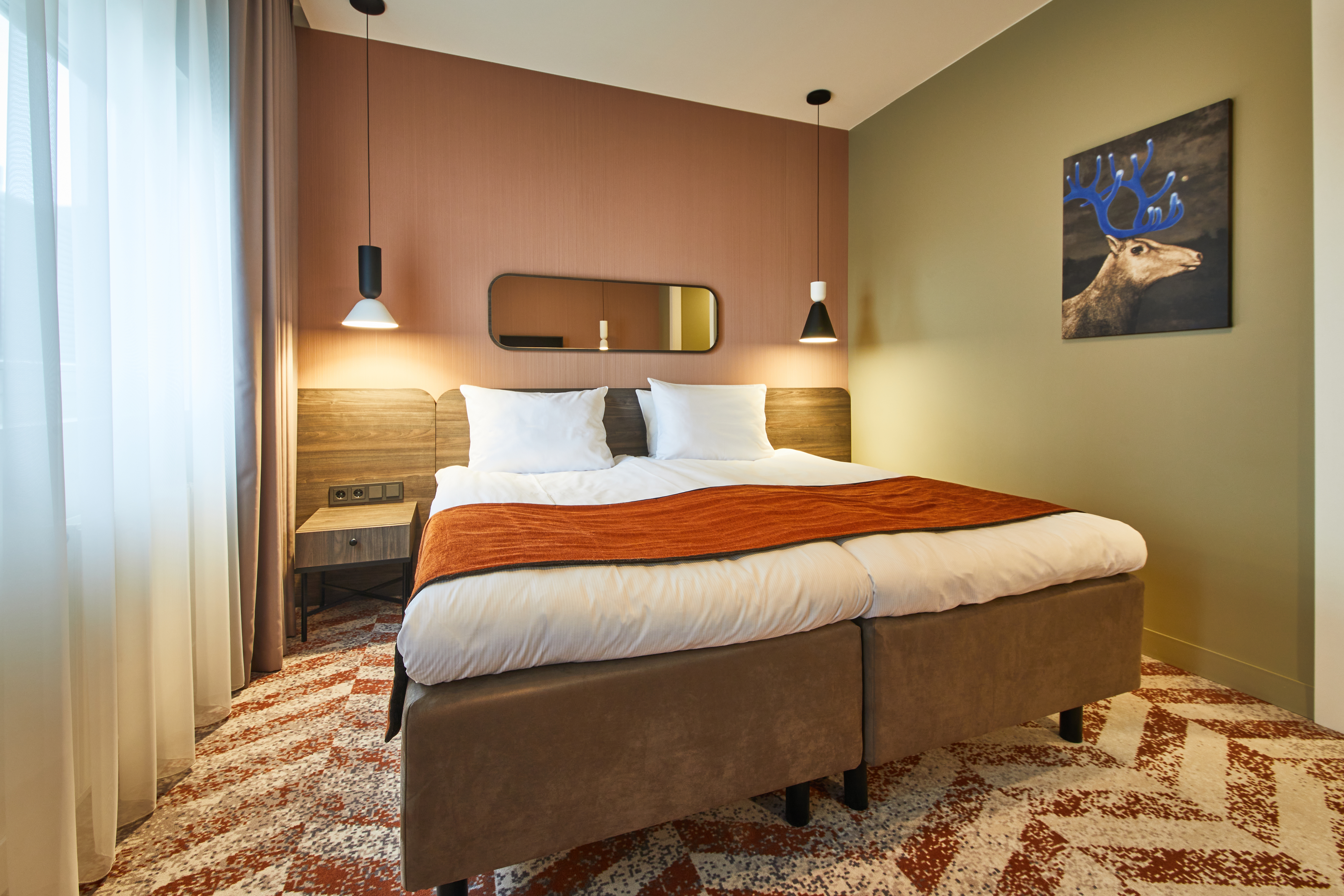 Double or Twin Standard