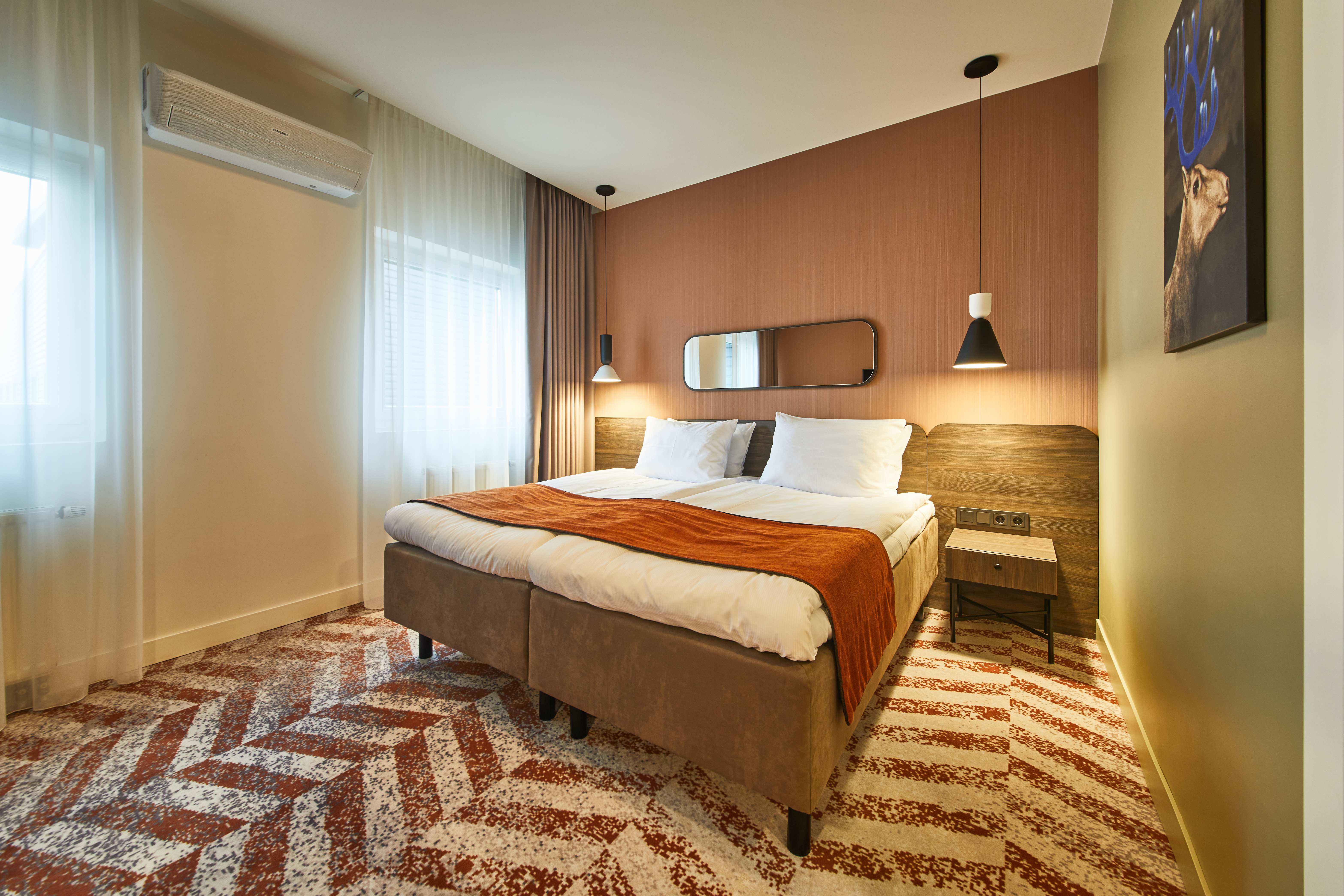 Double or Twin Standard