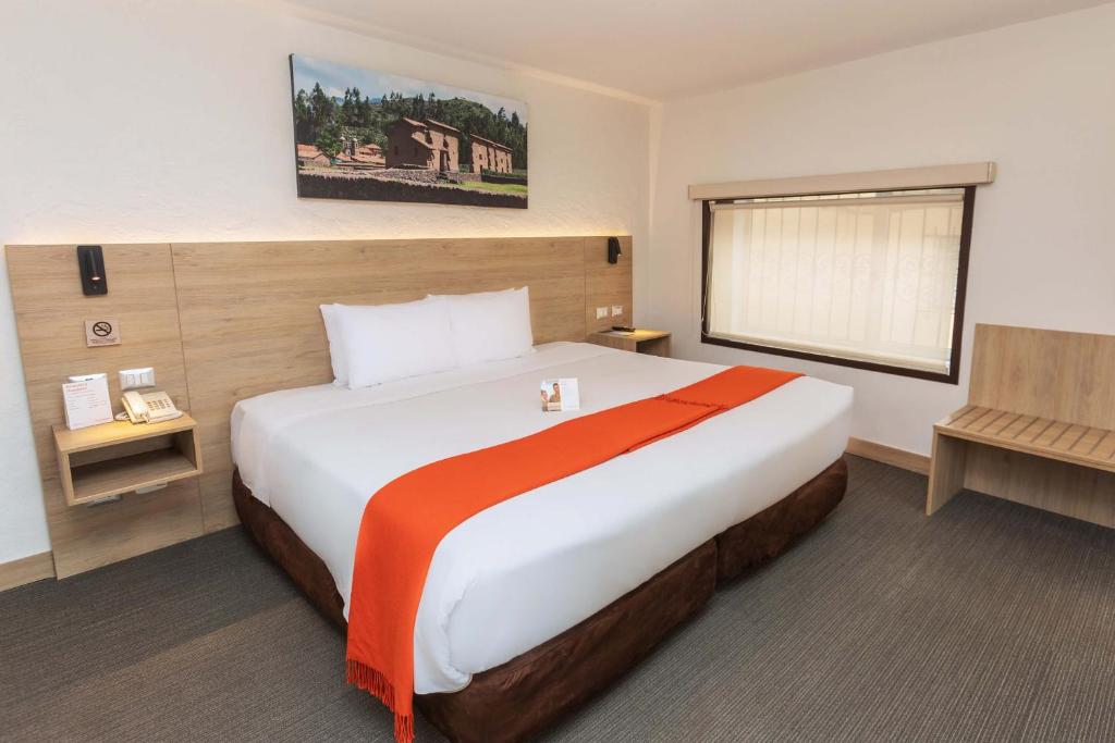 Double Superior Queen Bed