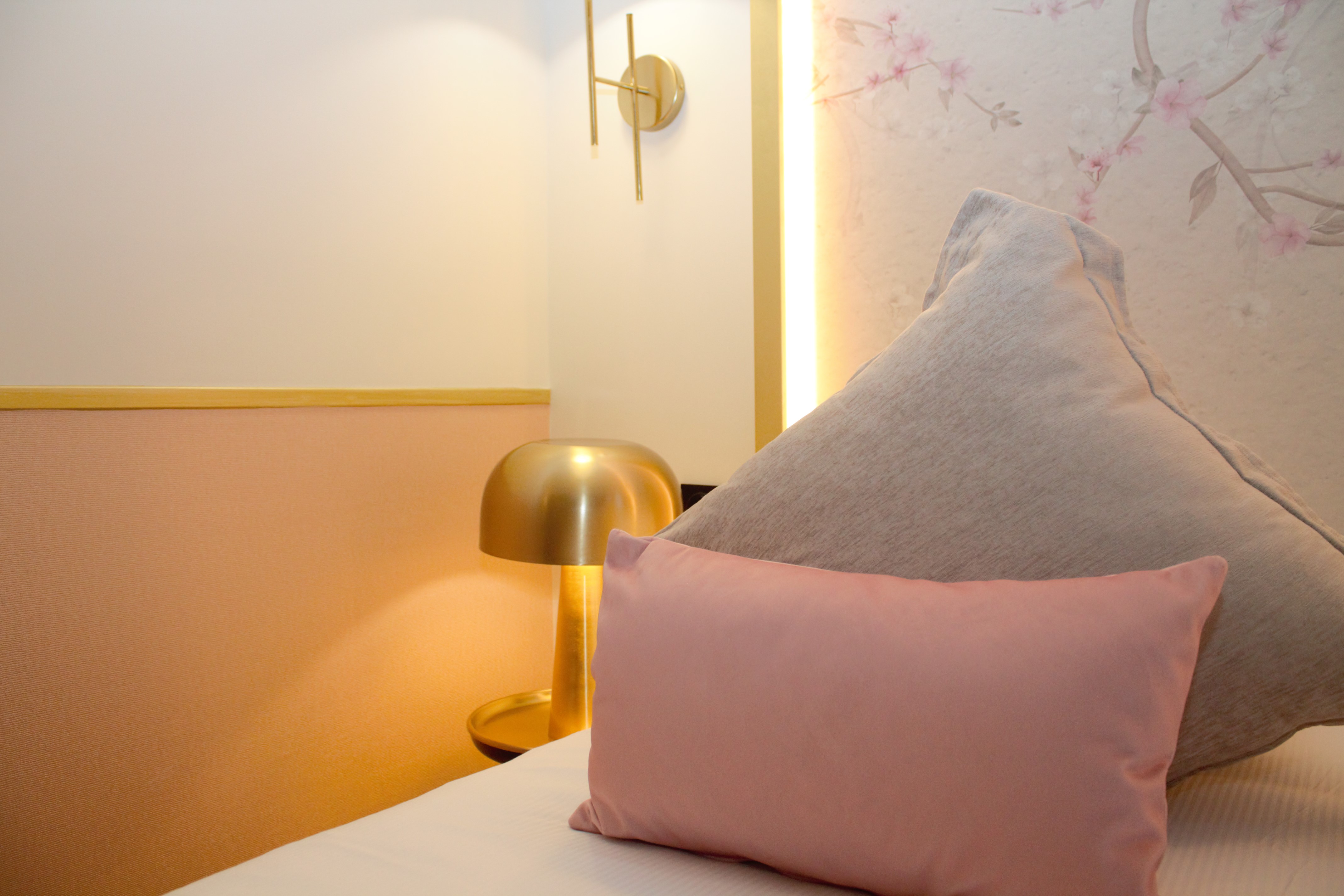 Double Deluxe King Bed