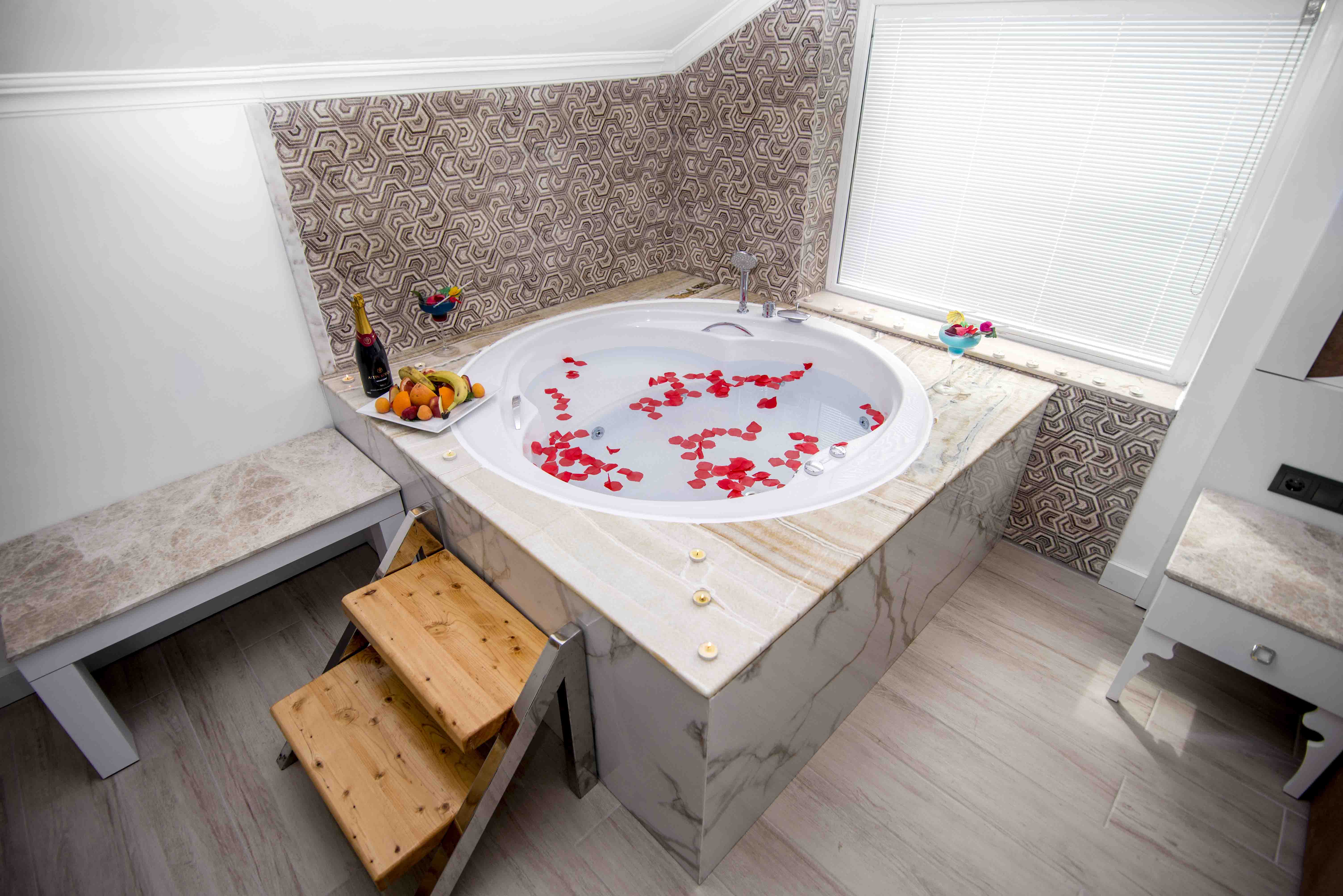 Double Deluxe with Jacuzzi