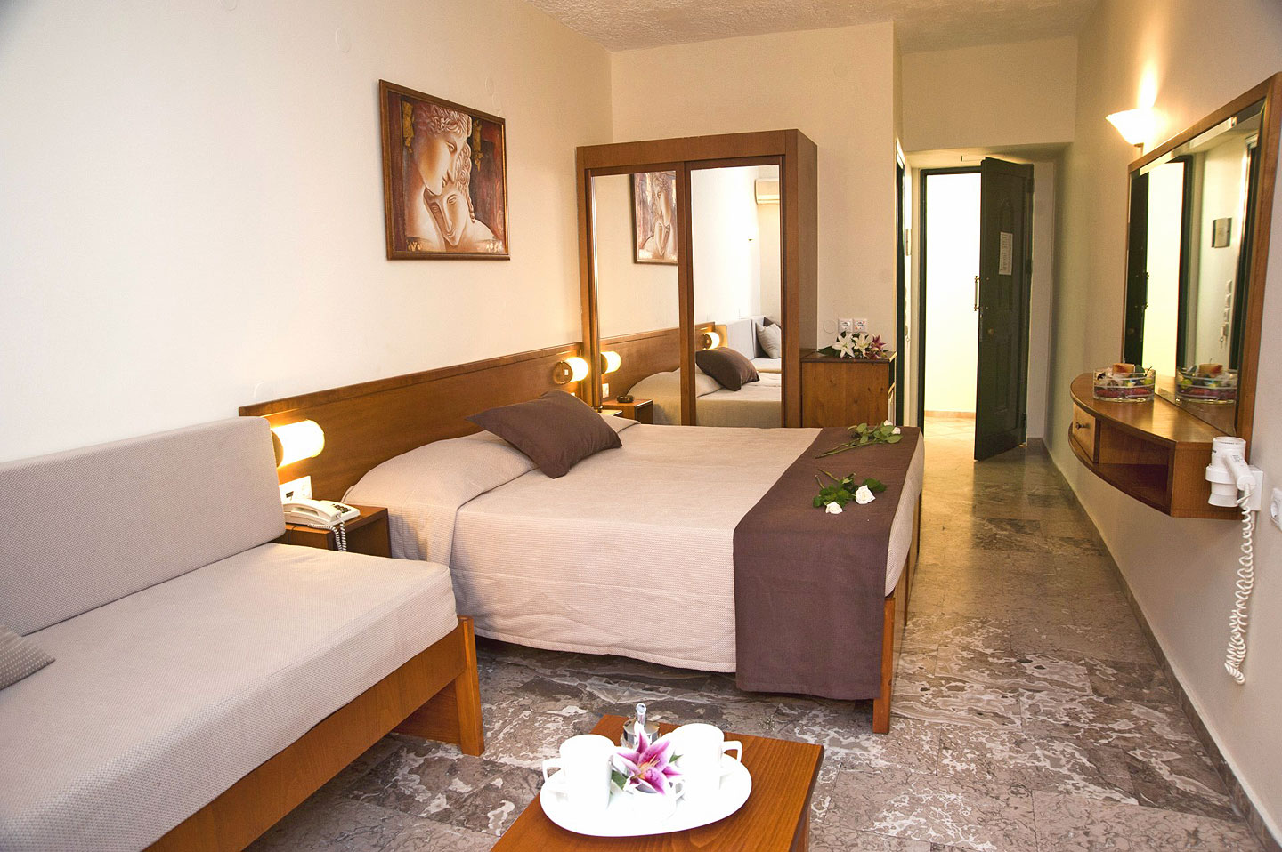 Double or Twin Standard