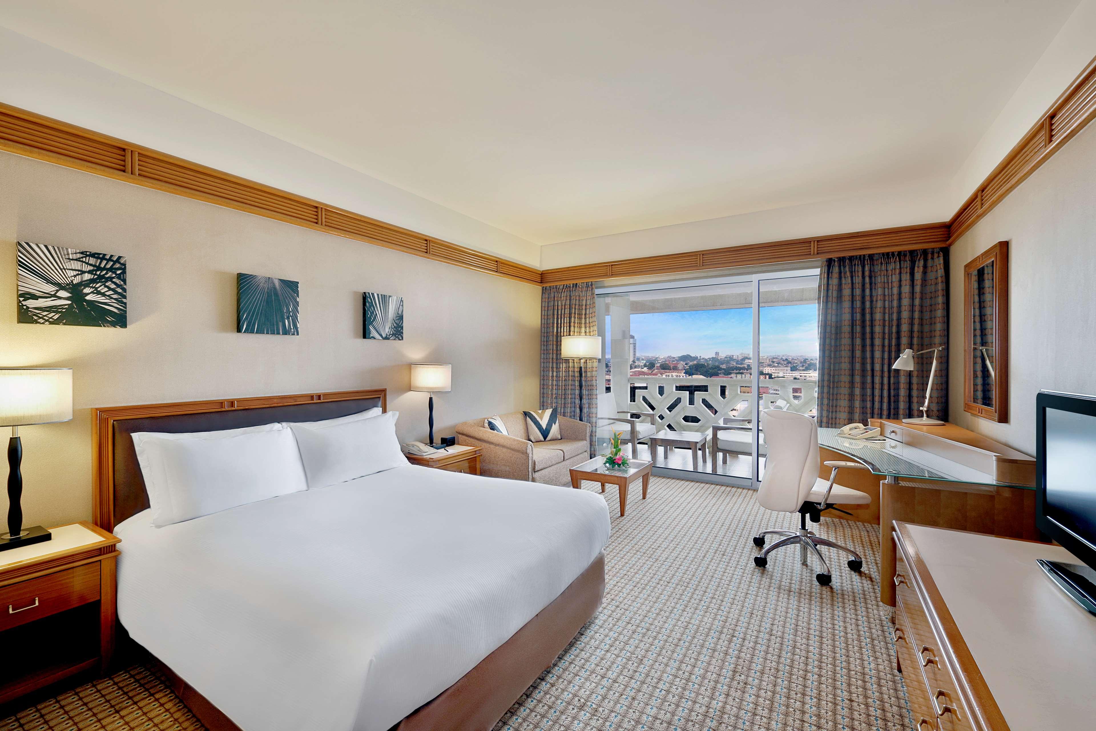 Double Deluxe King Bed