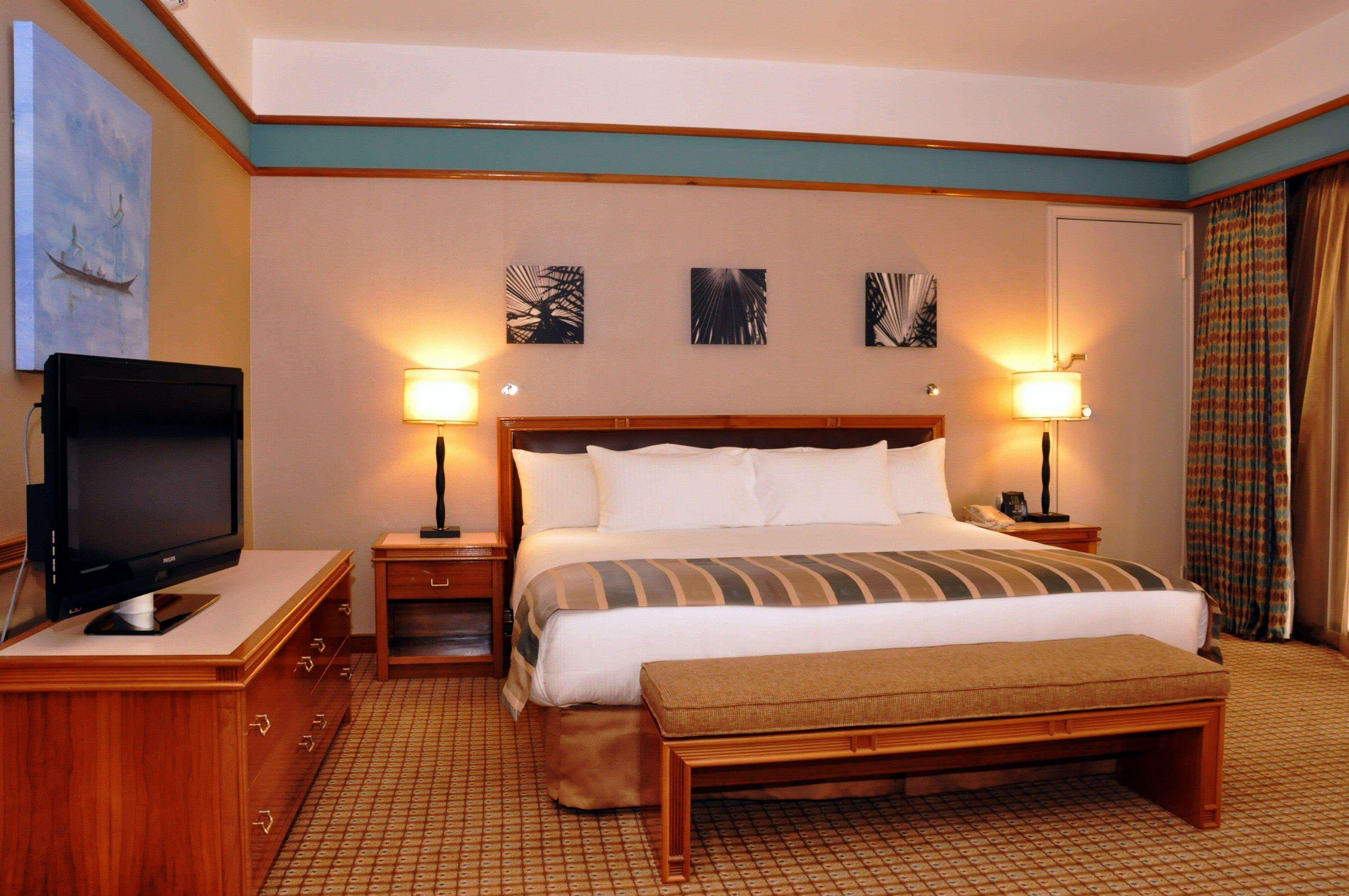 Double Guest Room Queen Bed