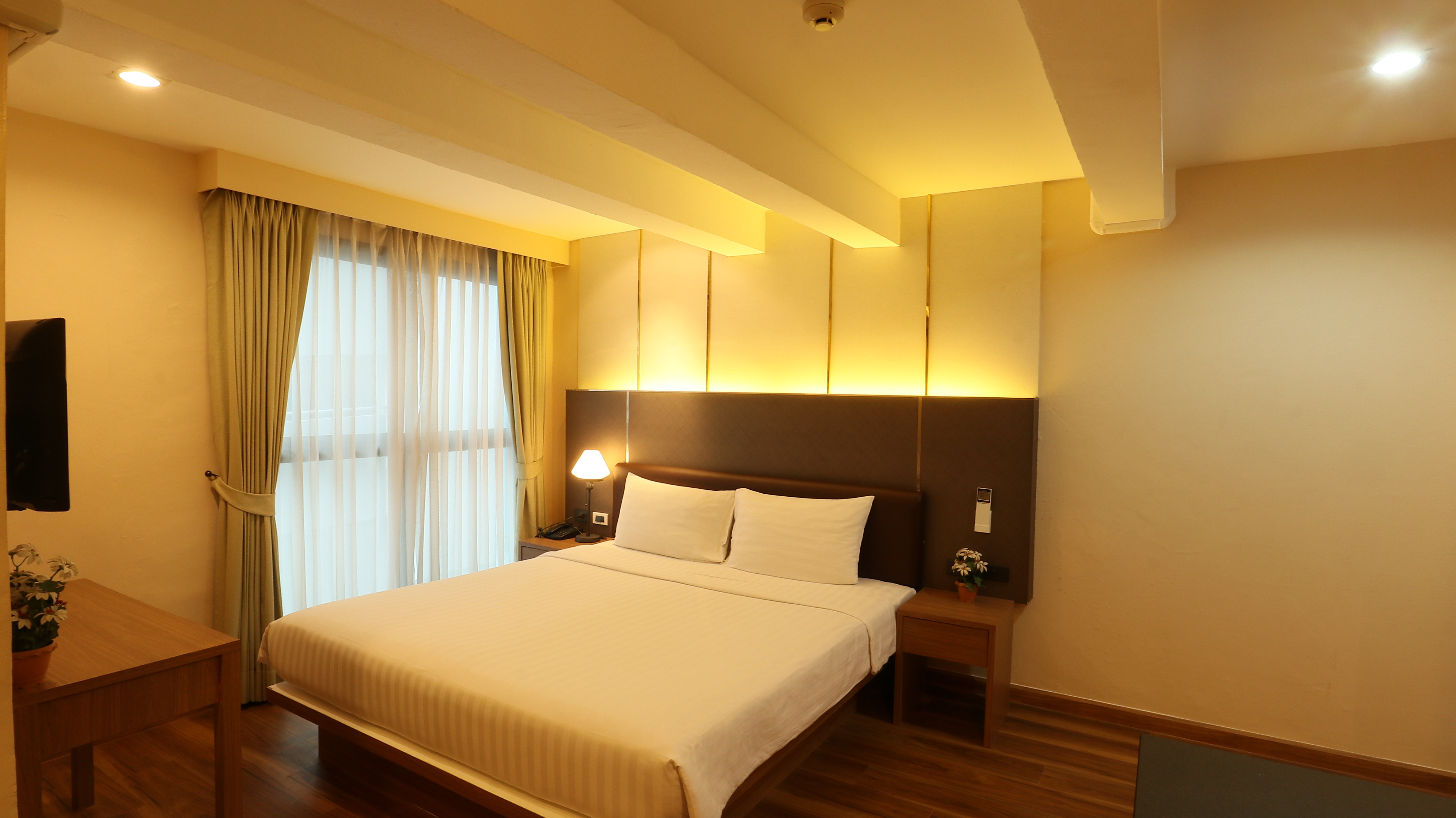 Double or Twin Executive