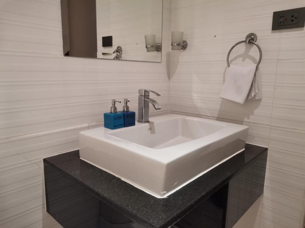 Double or Twin Deluxe