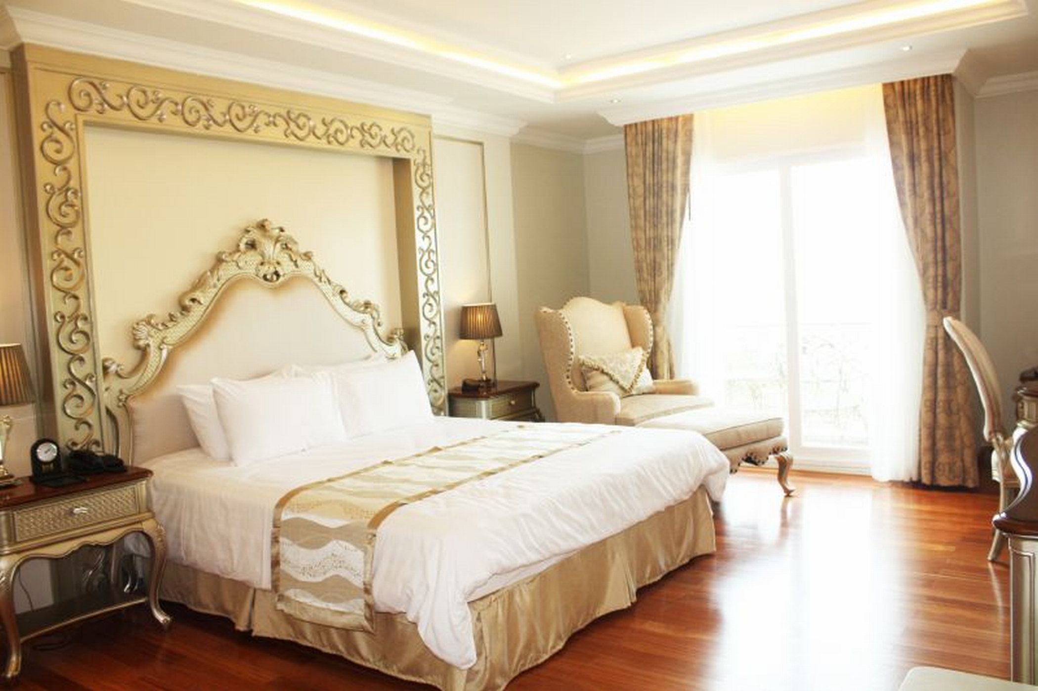 Double Deluxe Pool View