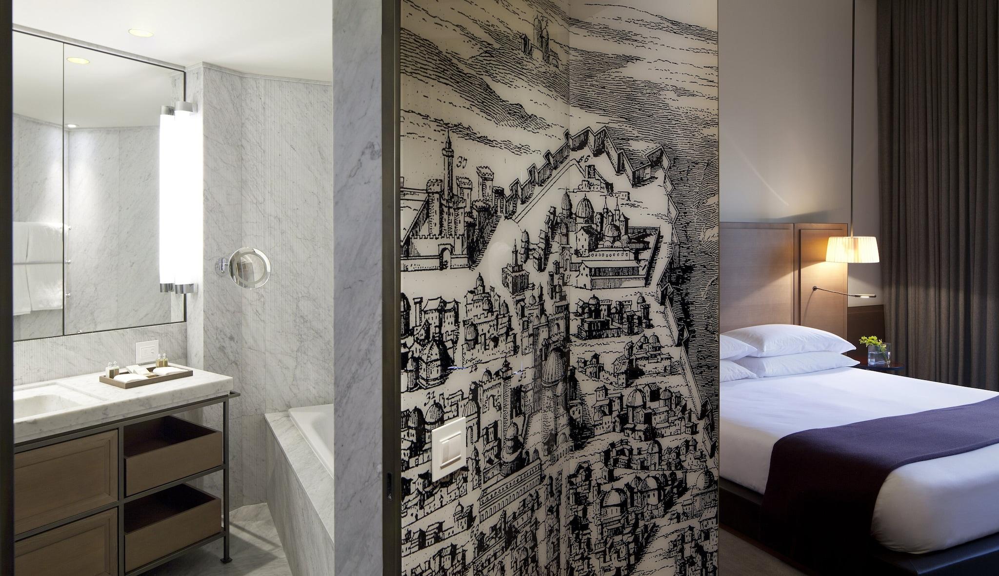 Twin Deluxe City View