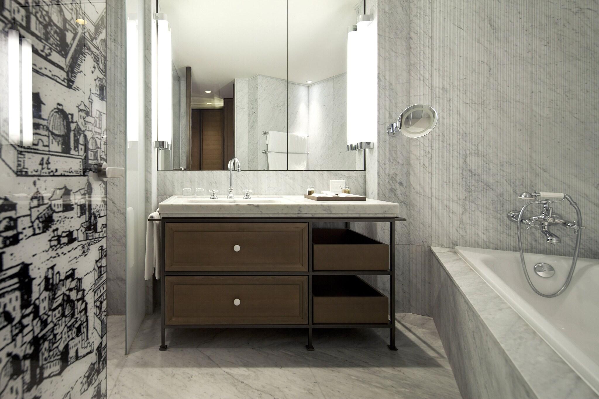 Junior Suite City View