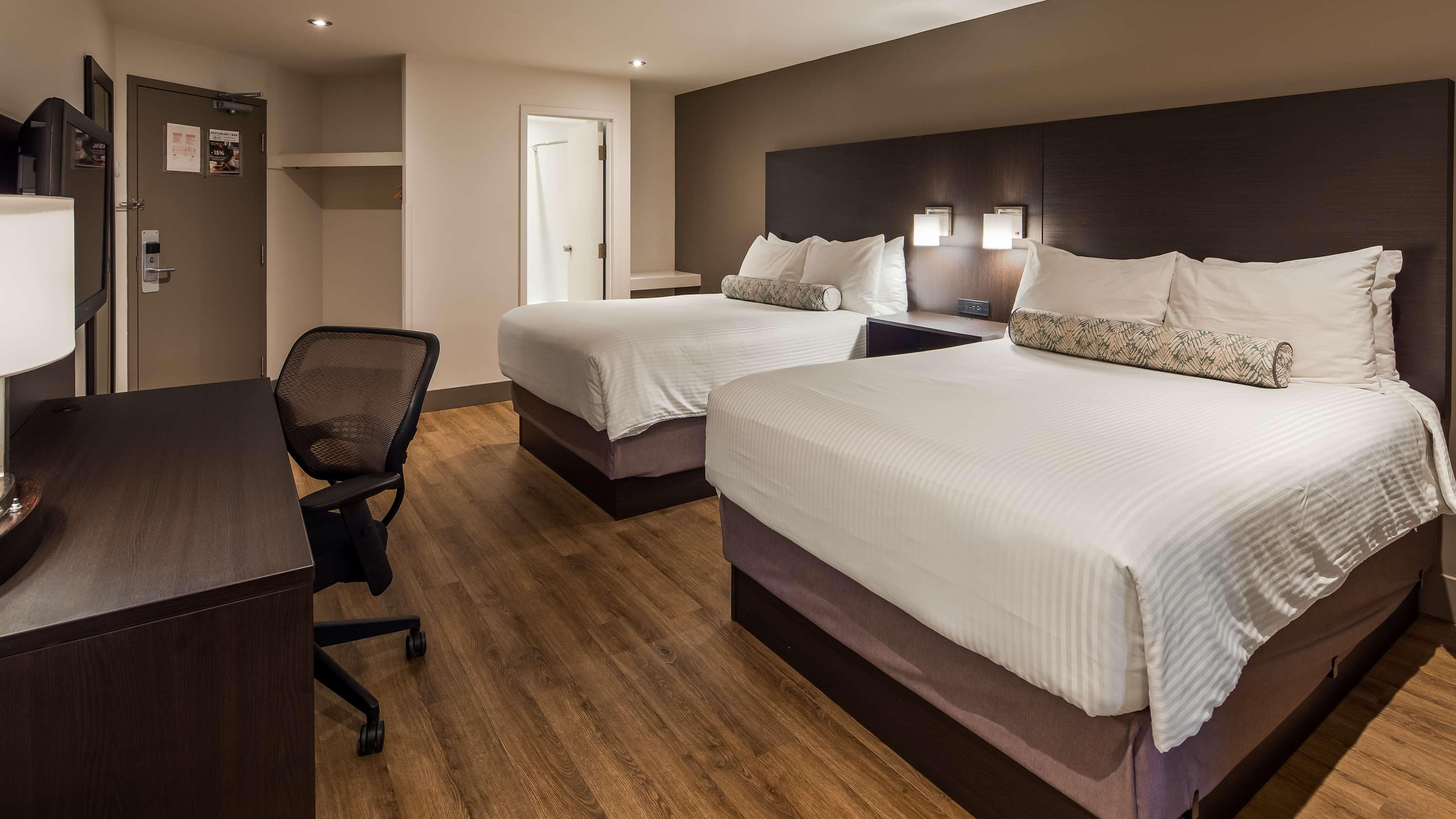 Double Two Double Beds Non Smoking