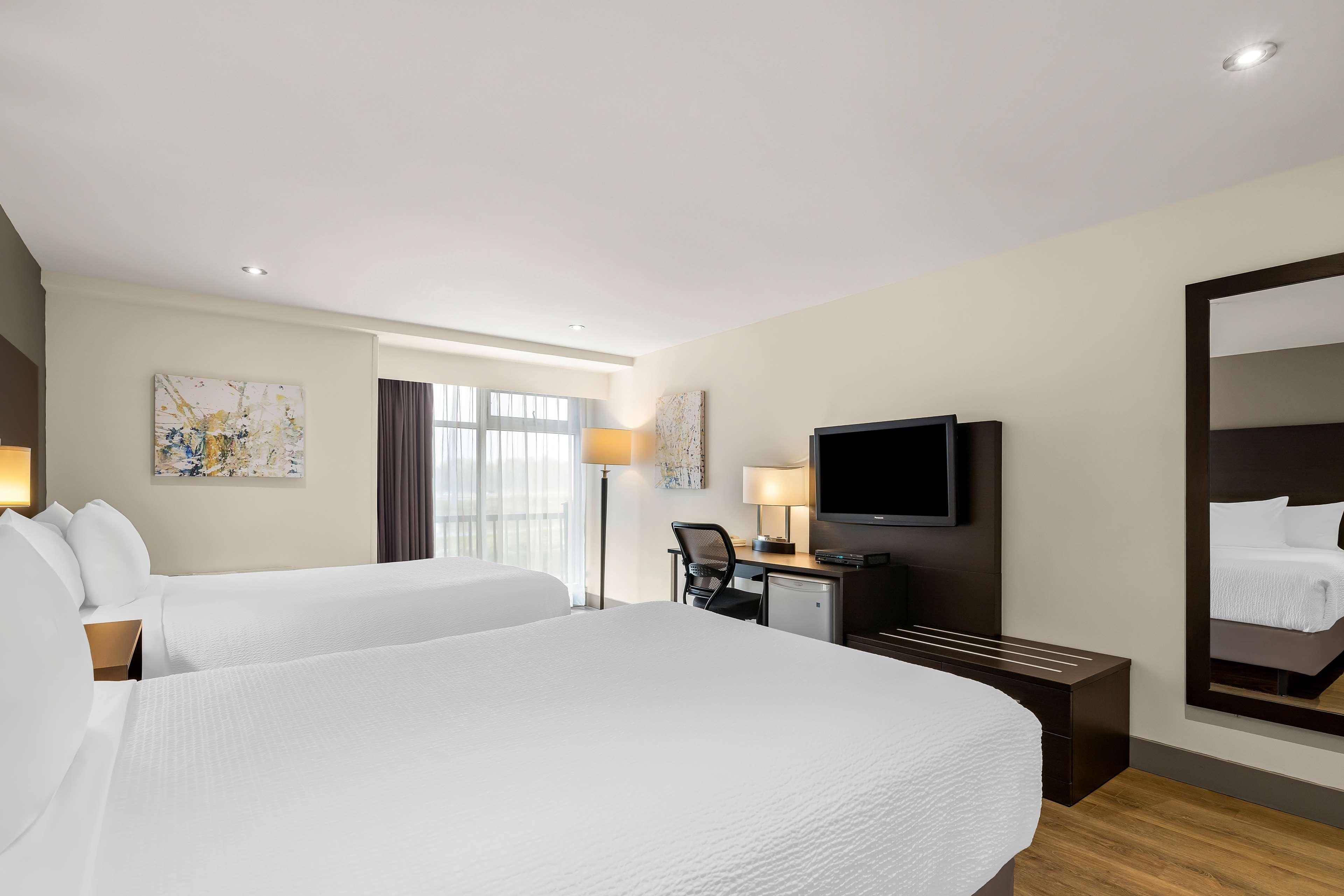 Quadruple Two Double Beds Non Smoking