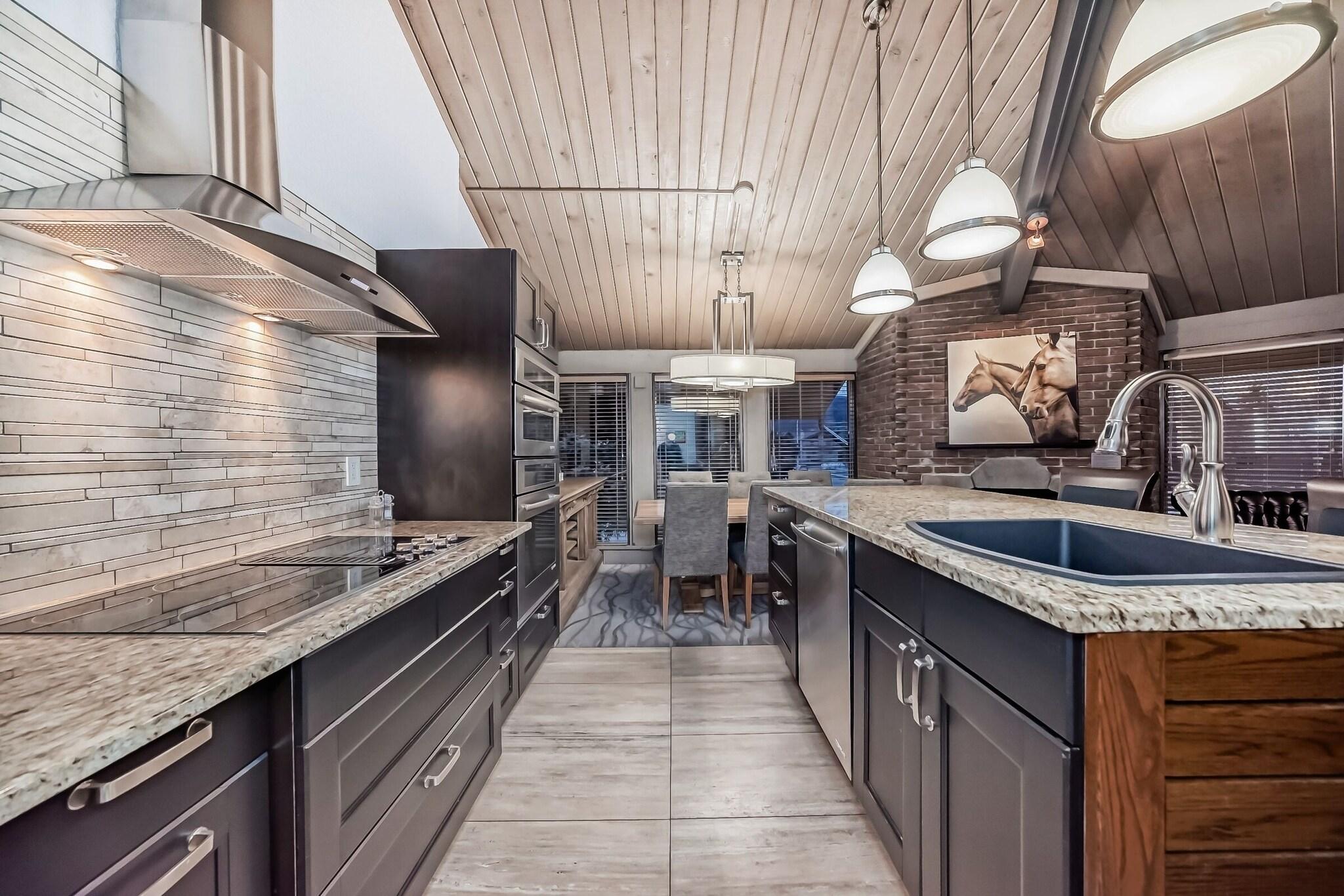 Suite Queen Size Bed